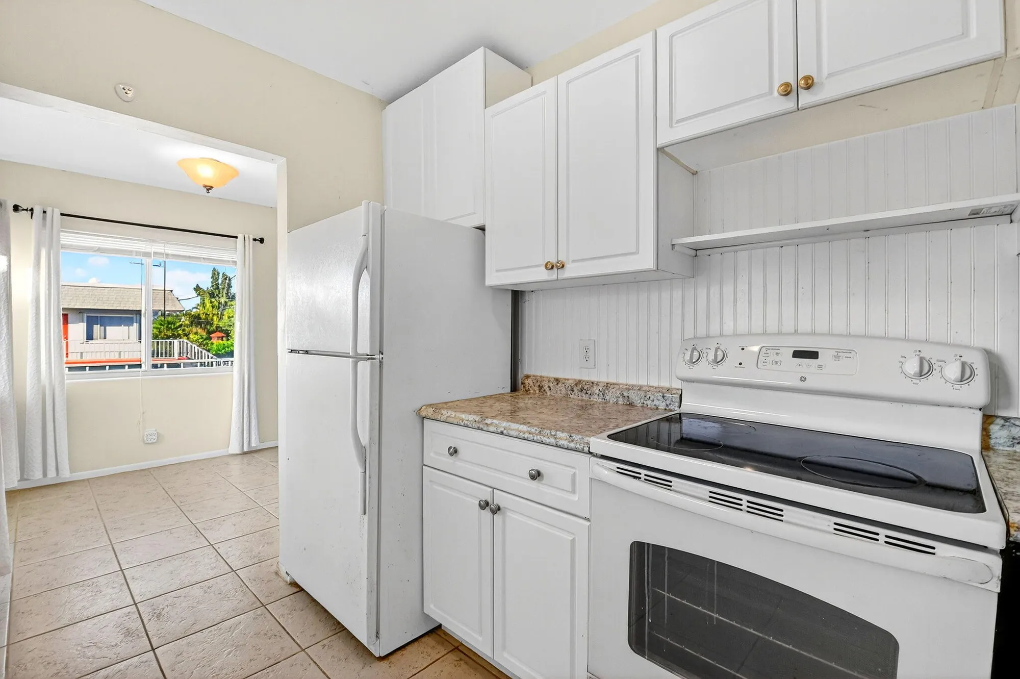 Property Slideshow image 9 of 32 | 2880 lake osborne dr 210, Lake Worth Beach, FL, 33461