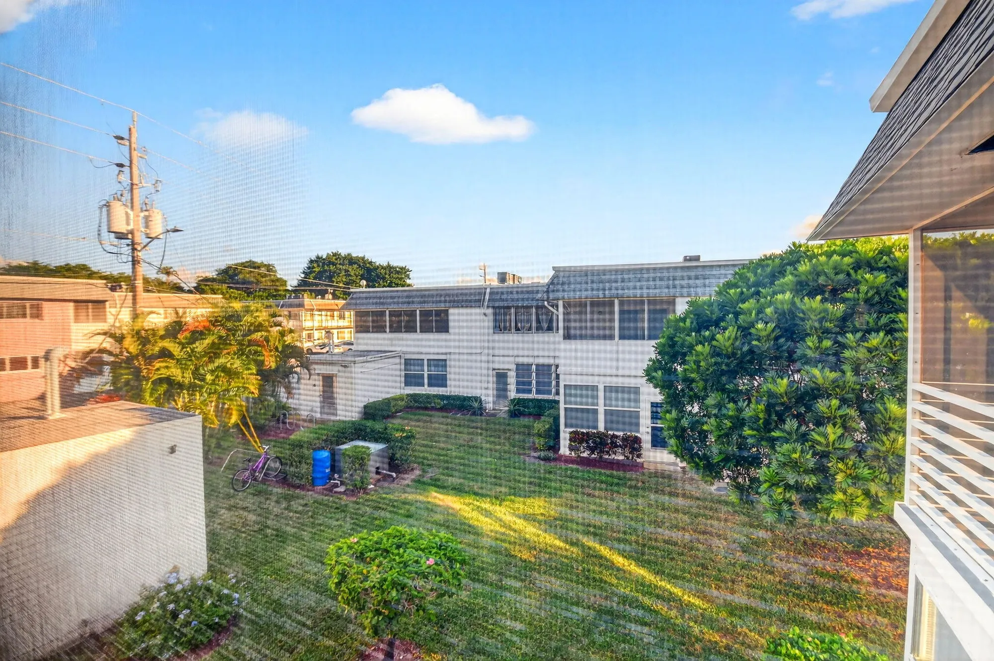 Property Slideshow image 24 of 32 | 2880 lake osborne dr 210, Lake Worth Beach, FL, 33461