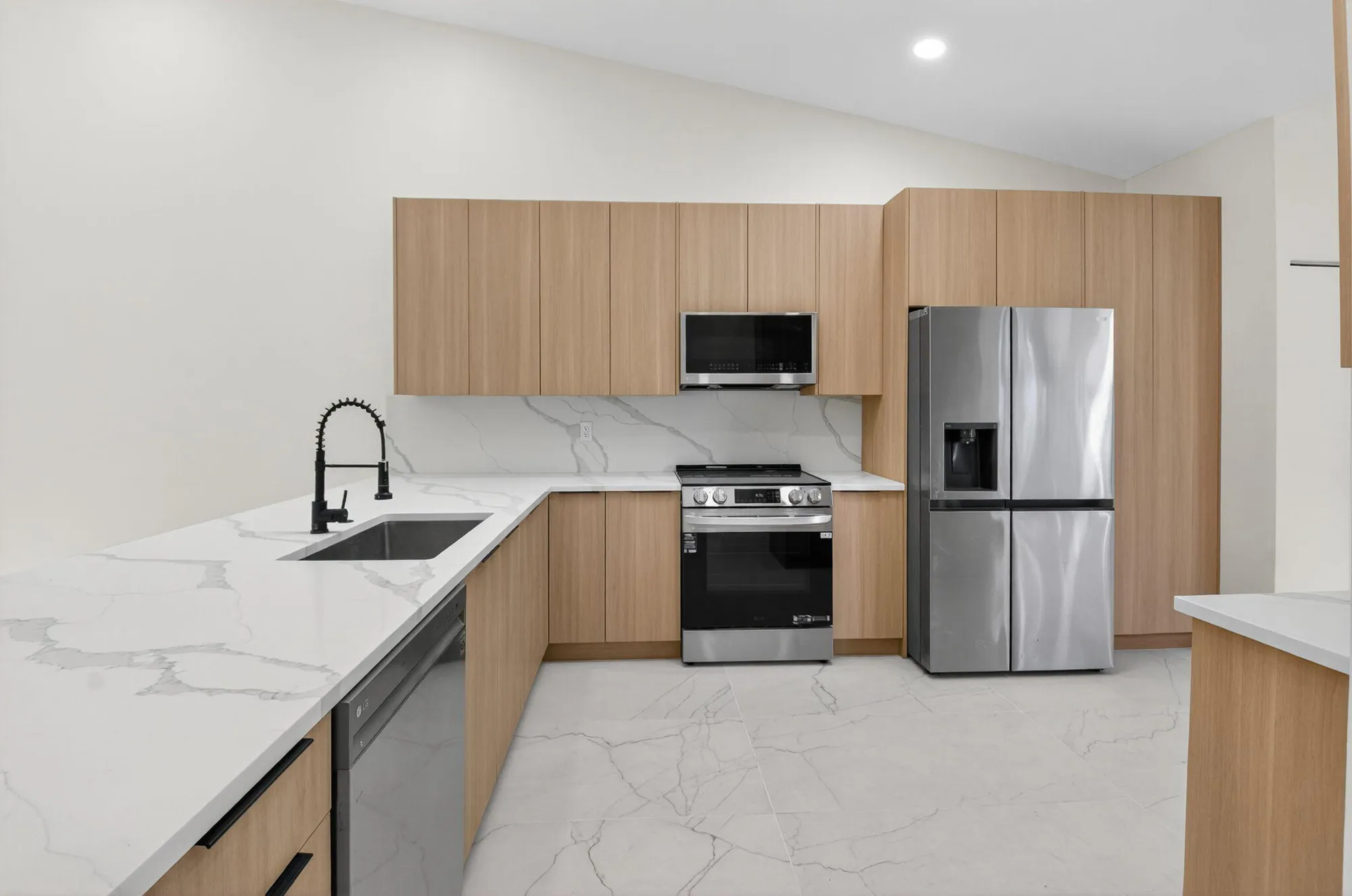 Property Slideshow image 5 of 64 | 8315 springlake dr # 8315, Boca Raton, FL, 33496