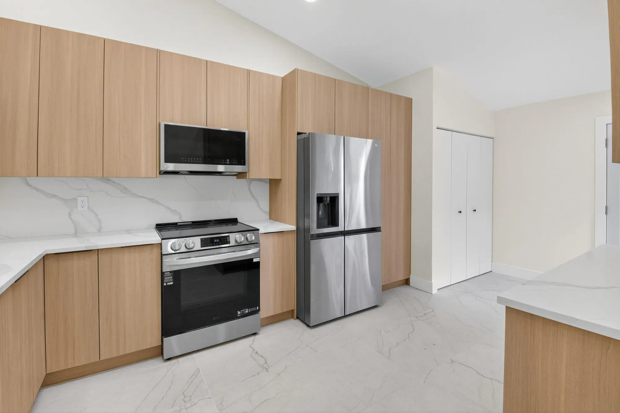 Property Slideshow image 6 of 64 | 8315 springlake dr # 8315, Boca Raton, FL, 33496