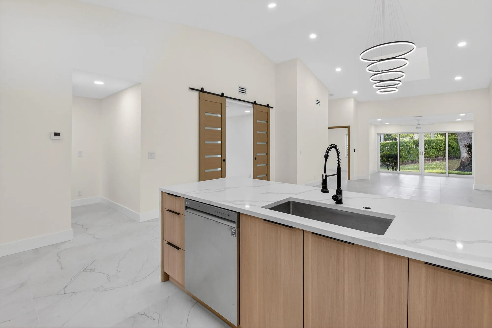 Property Slideshow image 11 of 64 | 8315 springlake dr # 8315, Boca Raton, FL, 33496