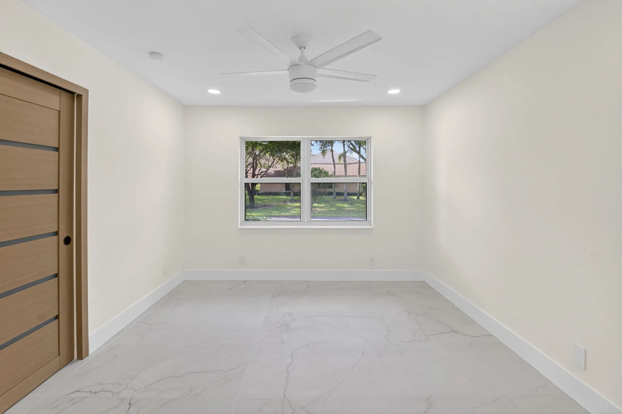 Property Slideshow image 17 of 64 | 8315 springlake dr # 8315, Boca Raton, FL, 33496