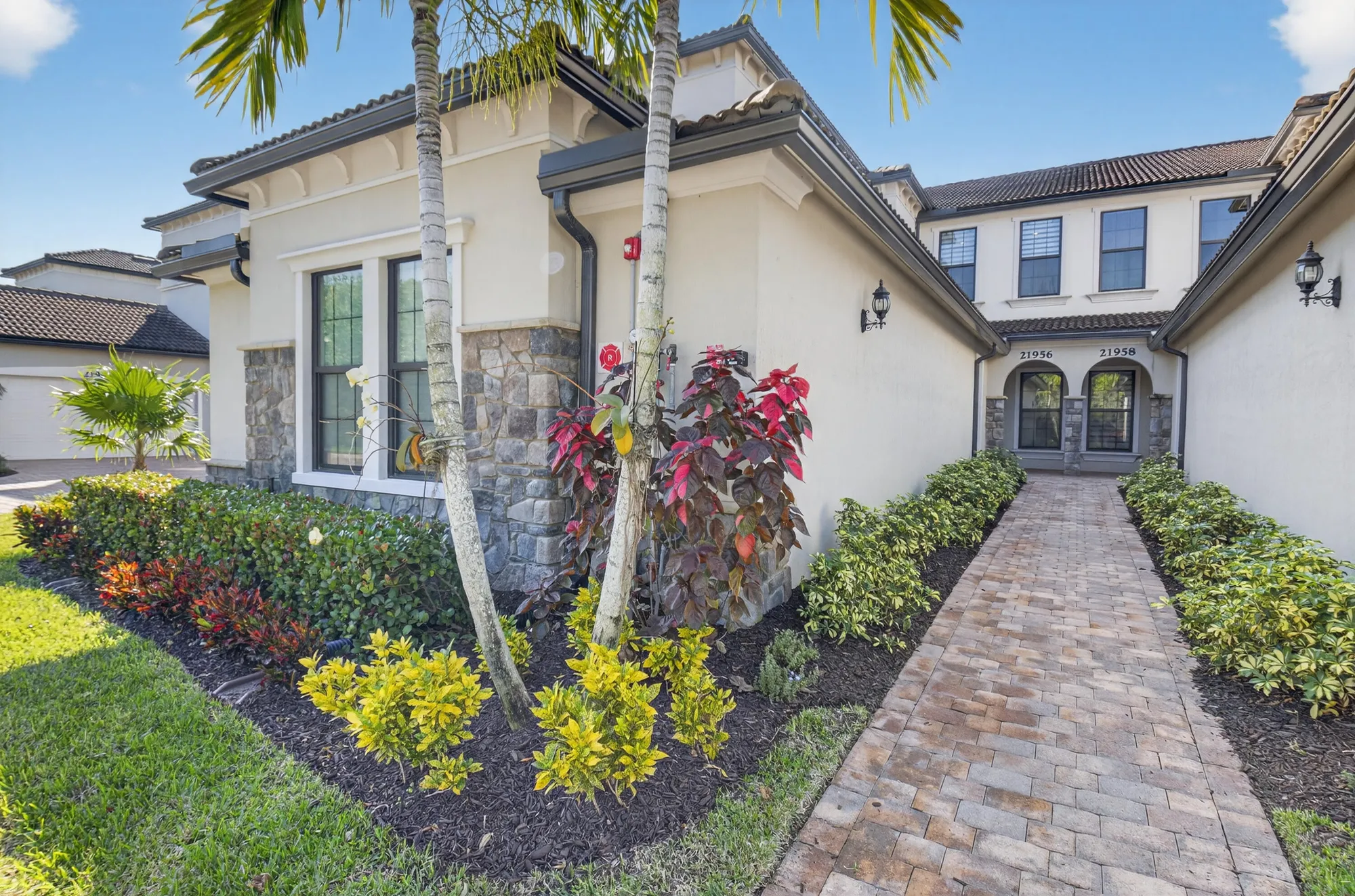 Property Slideshow image 2 of 47 | 21956 canadensis cir # 201, Boca Raton, FL, 33428