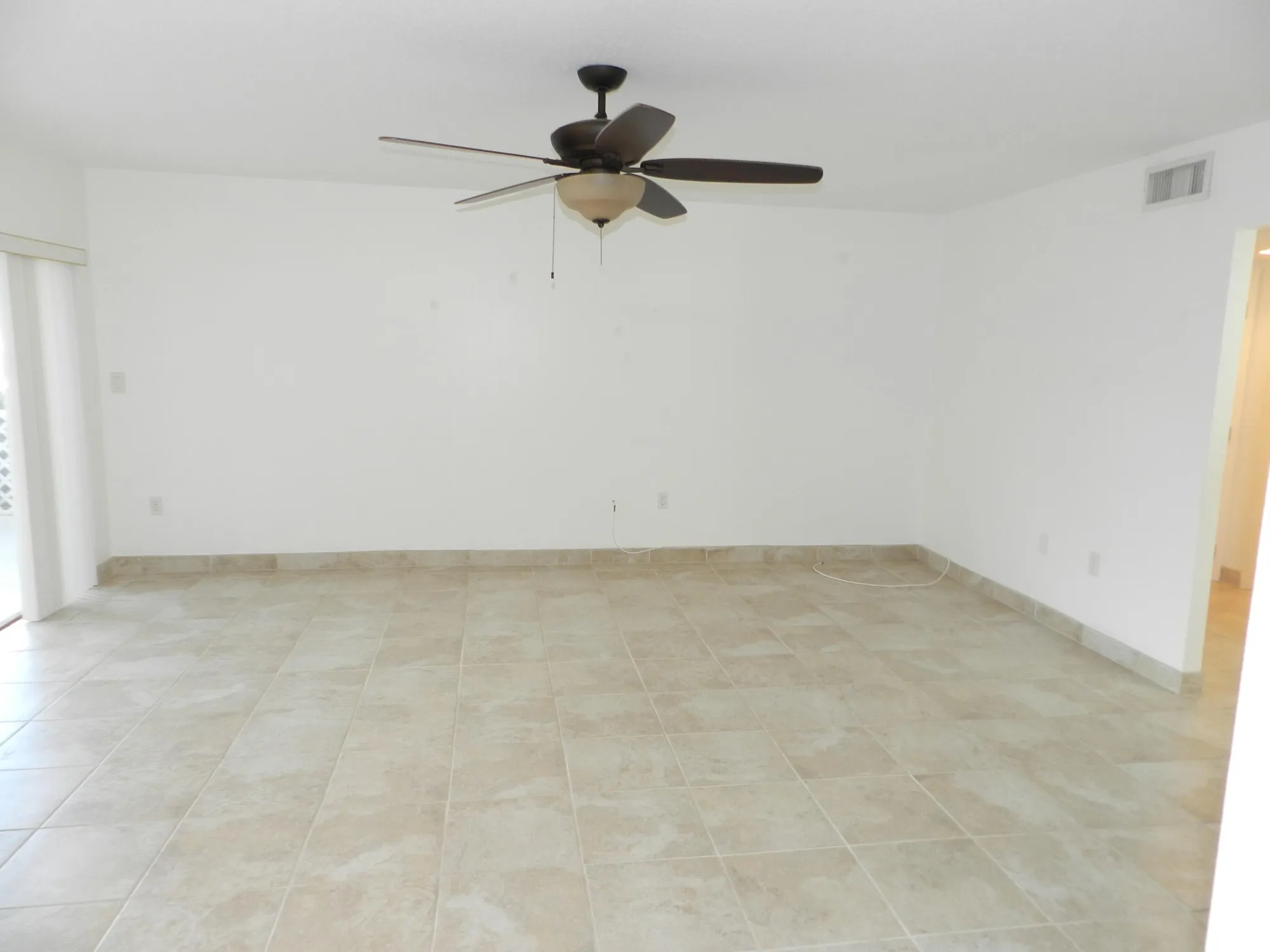 Property Slideshow image 6 of 23 | 3 greenway vlg 108, Royal Palm Beach, FL, 33411