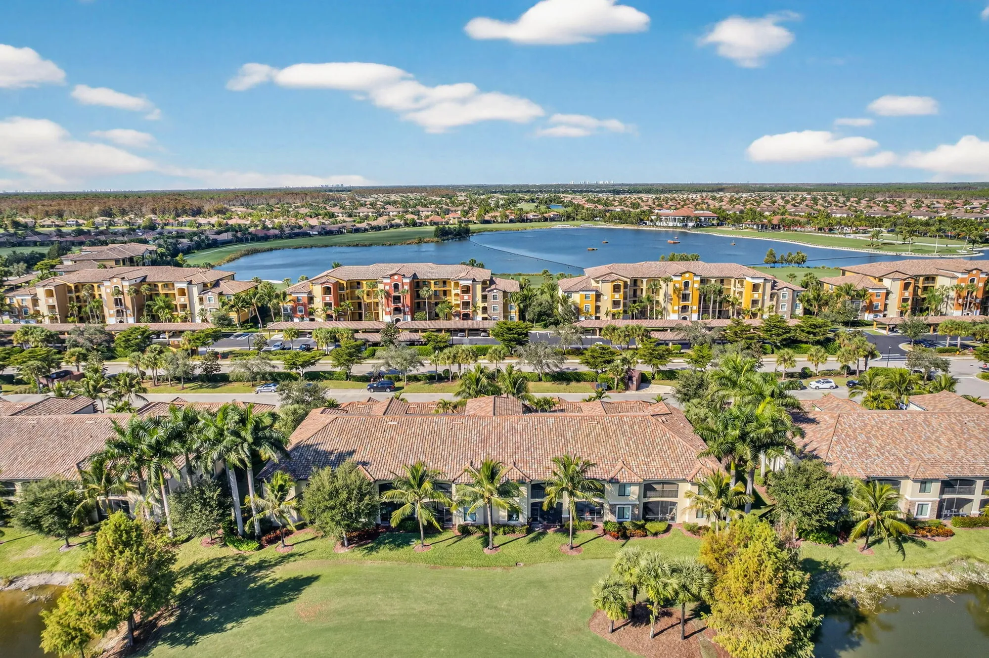 Property Slideshow image 32 of 40 | 17980 bonita national blvd 1912, Bonita Springs, FL, 34135