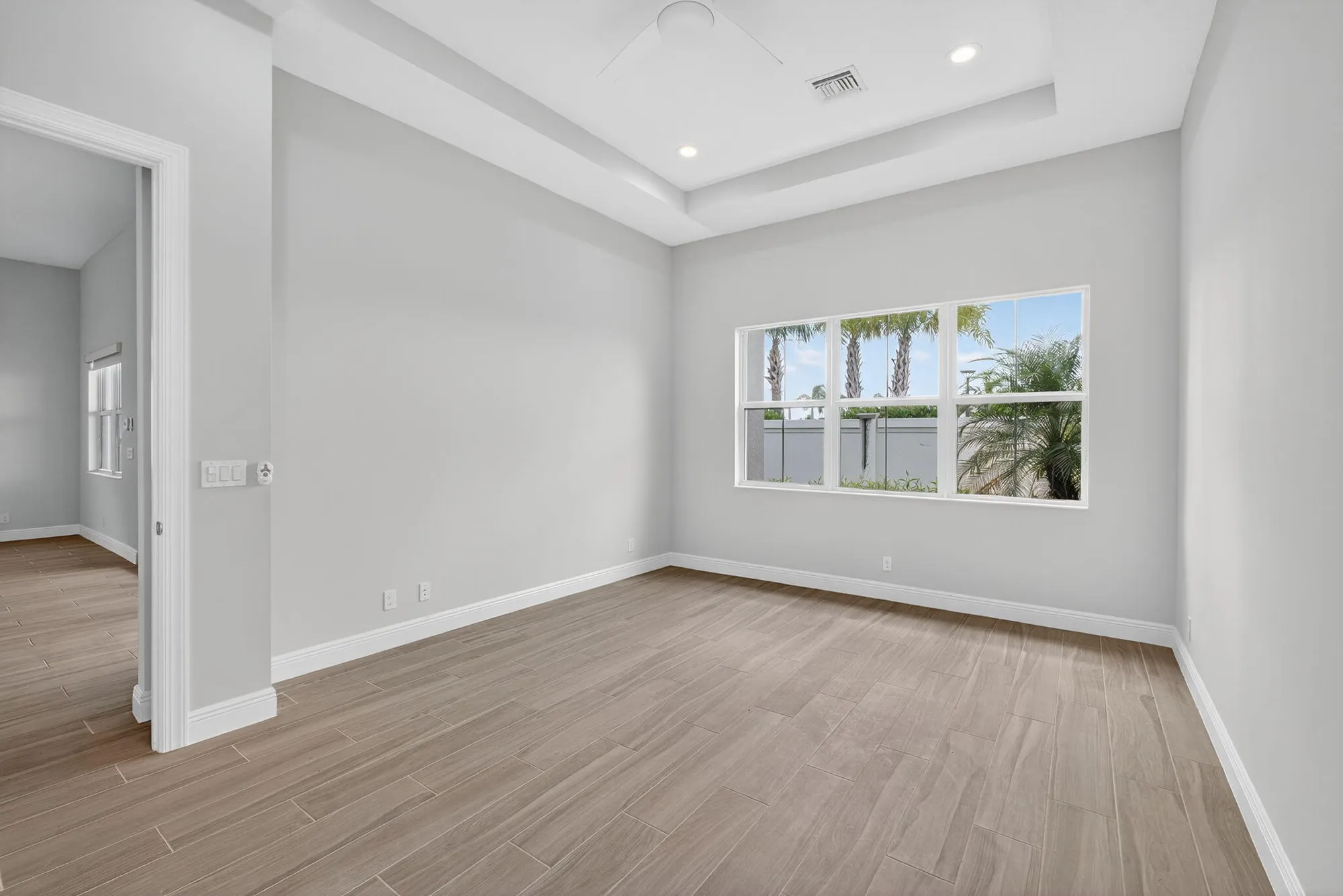 Property Slideshow image 21 of 96 | 9901 regency way, Palm Beach Gardens, FL, 33412