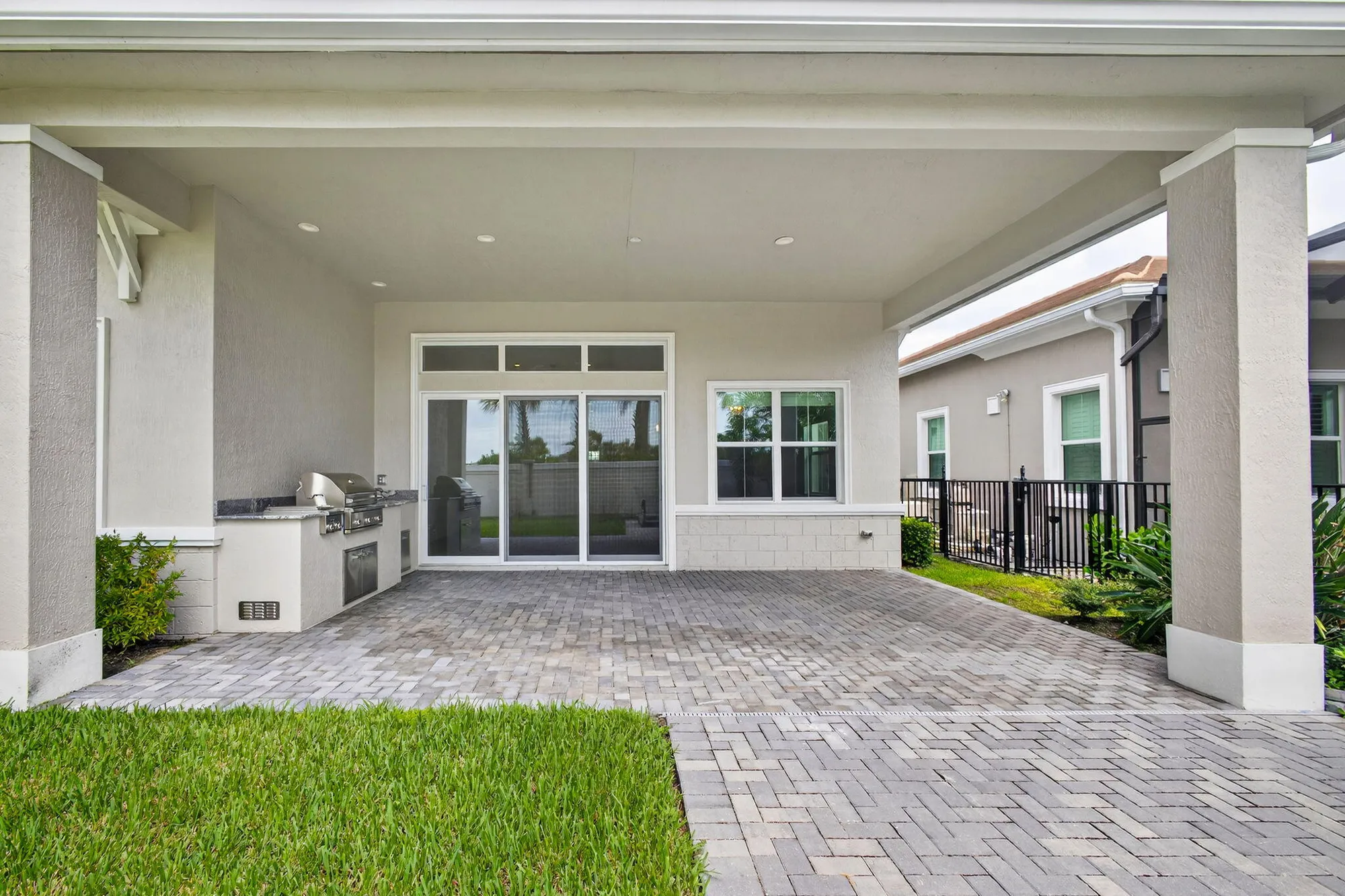 Property Slideshow image 34 of 96 | 9901 regency way, Palm Beach Gardens, FL, 33412