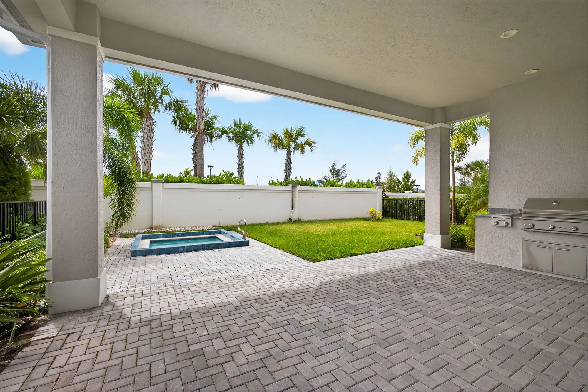 Property Slideshow image 36 of 96 | 9901 regency way, Palm Beach Gardens, FL, 33412