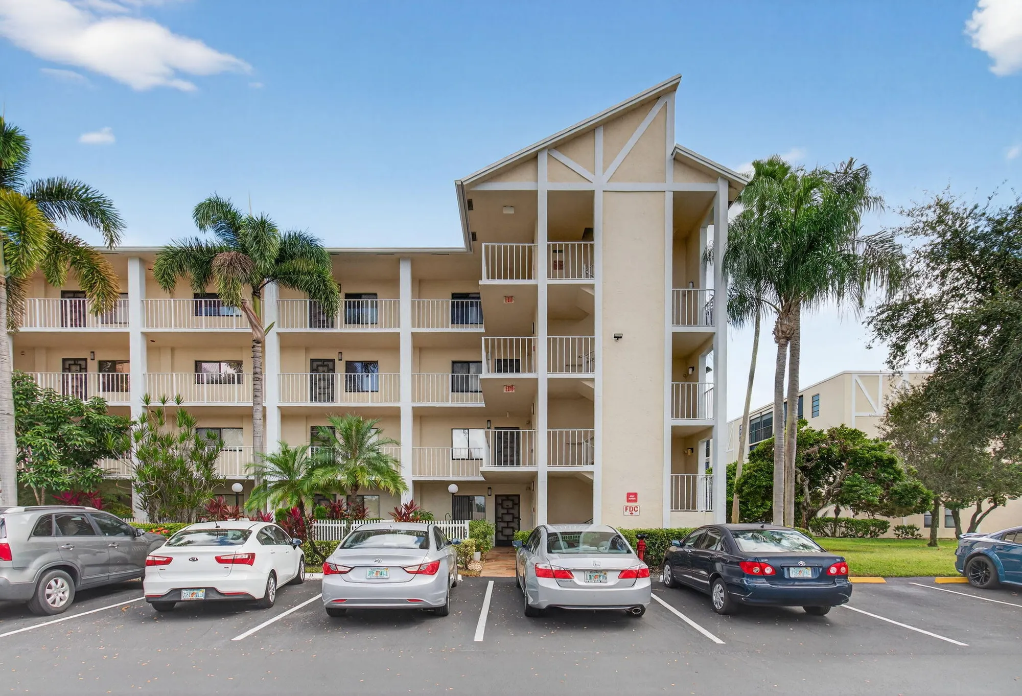 Property Slideshow image 5 of 94 | 14500 stirling way 206, Delray Beach, FL, 33446