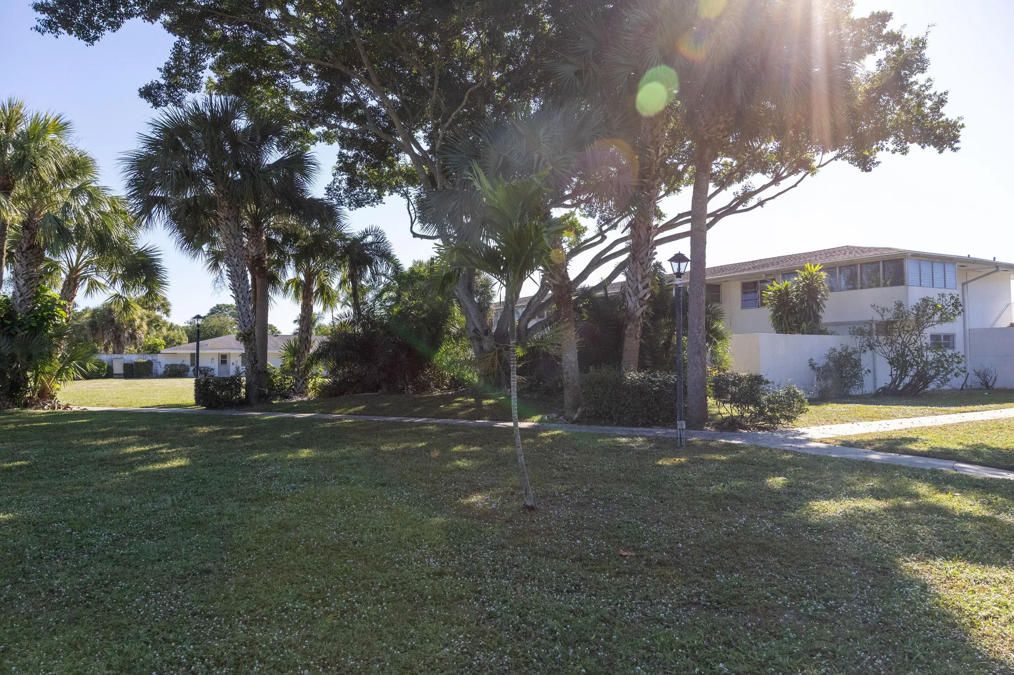 Property Slideshow image 40 of 45 | 141 west ct, Royal Palm Beach, FL, 33411