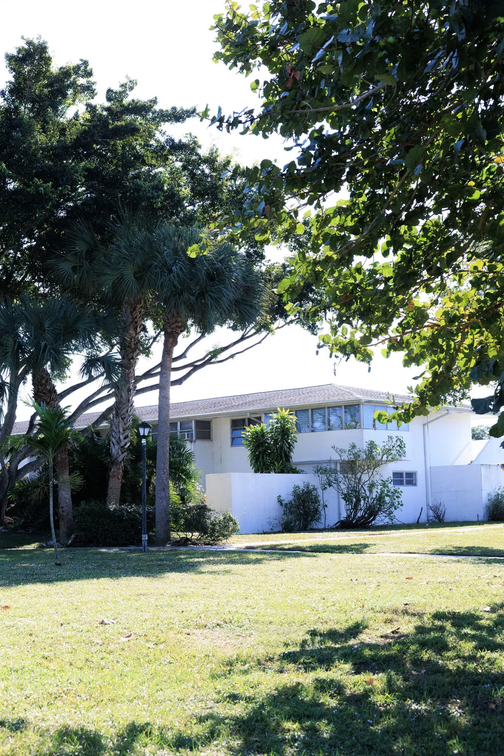 Property Slideshow image 38 of 45 | 141 west ct, Royal Palm Beach, FL, 33411