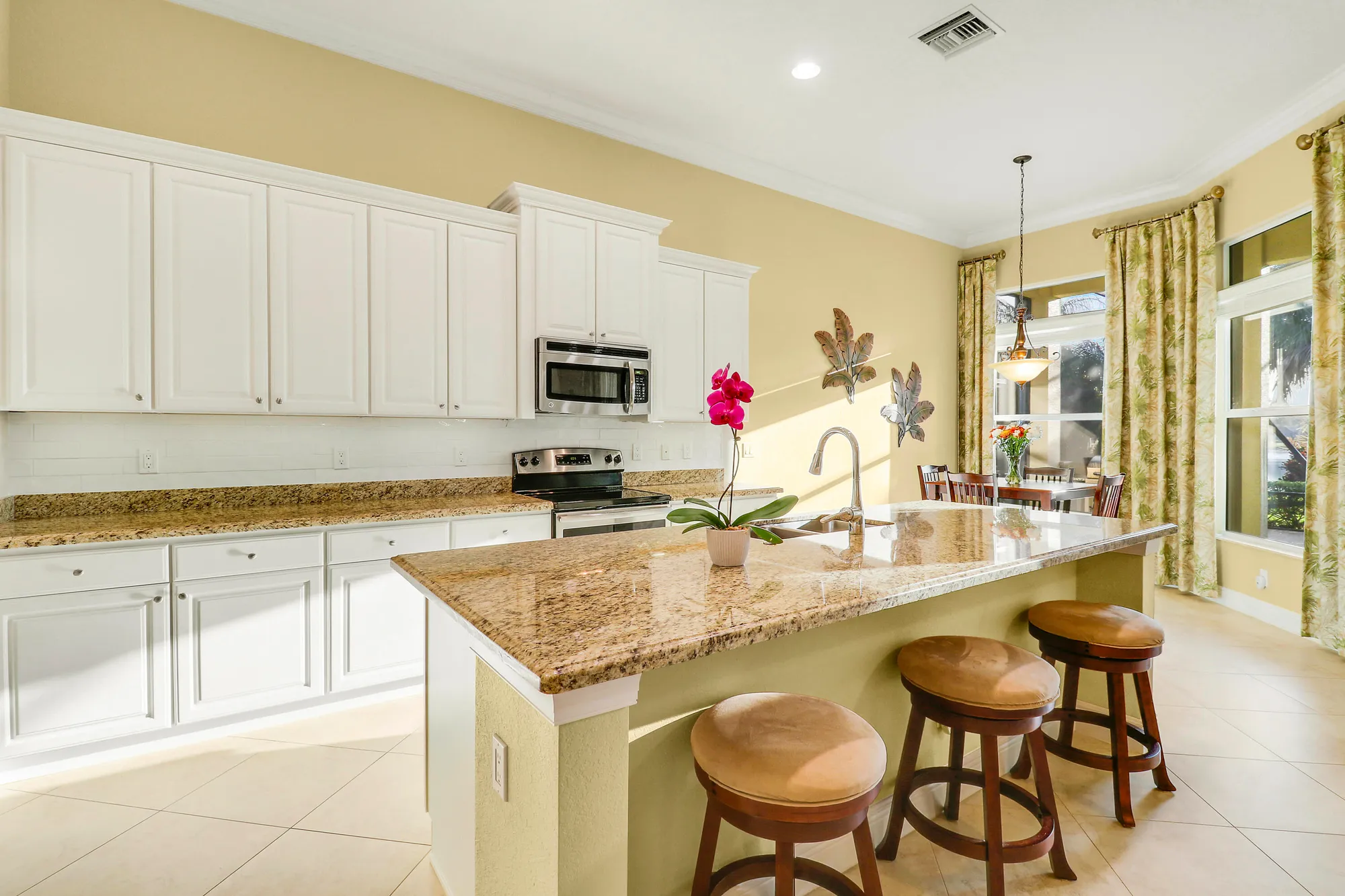 Property Slideshow image 7 of 72 | 16988 sw ambrose way, Port Saint Lucie, FL, 34986