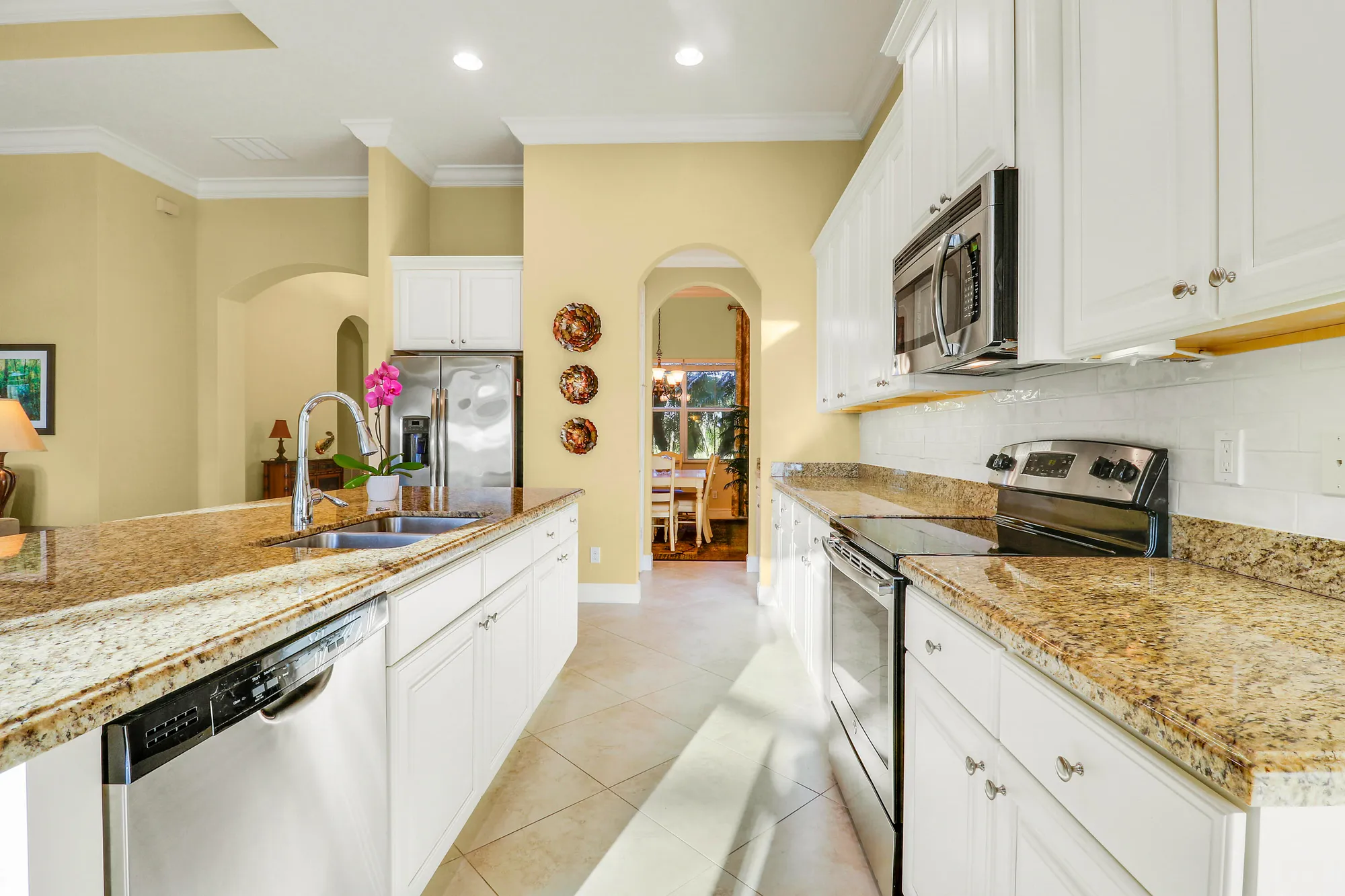 Property Slideshow image 12 of 72 | 16988 sw ambrose way, Port Saint Lucie, FL, 34986
