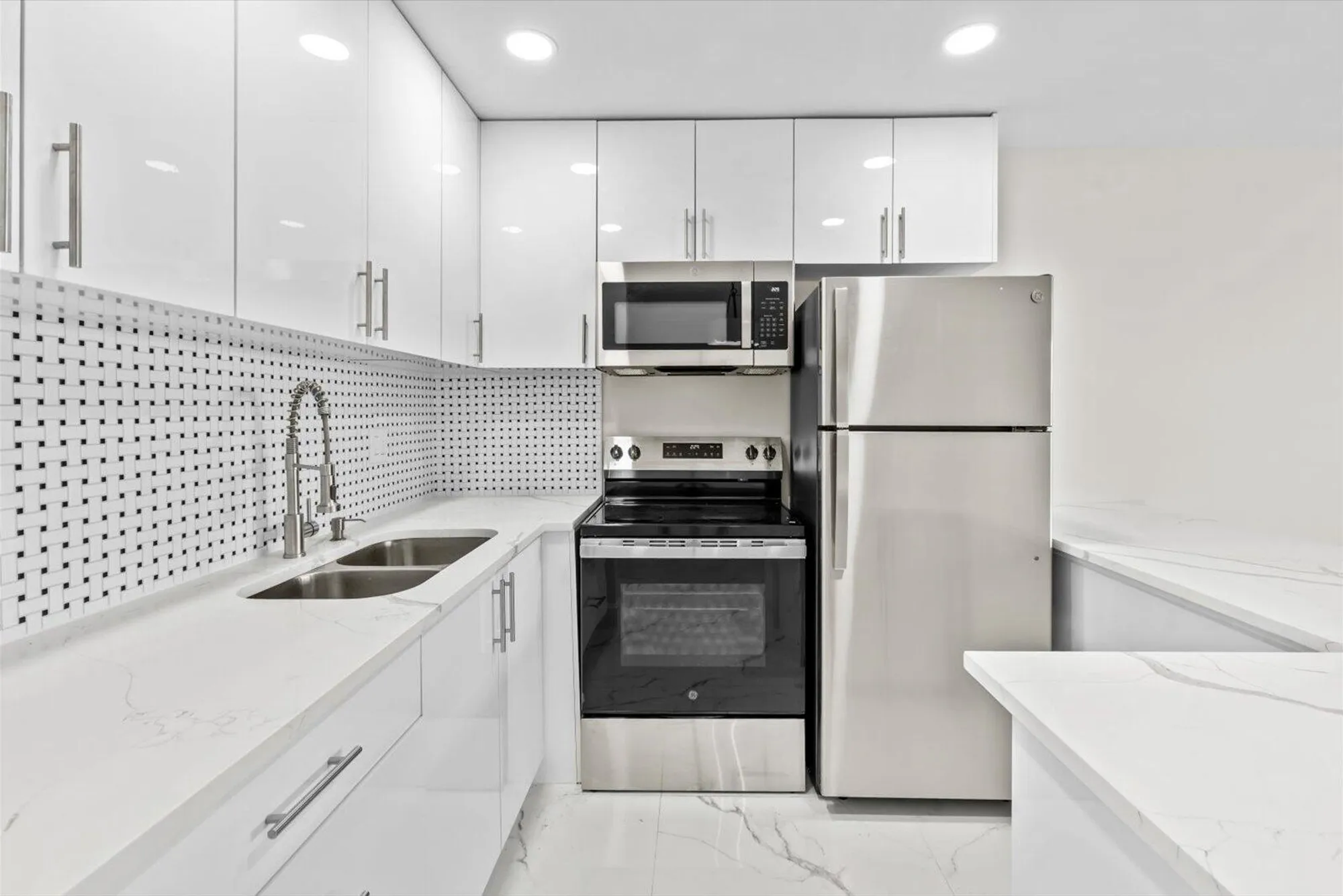 Property Slideshow image 8 of 23 | 17 andover a, West Palm Beach, FL, 33417