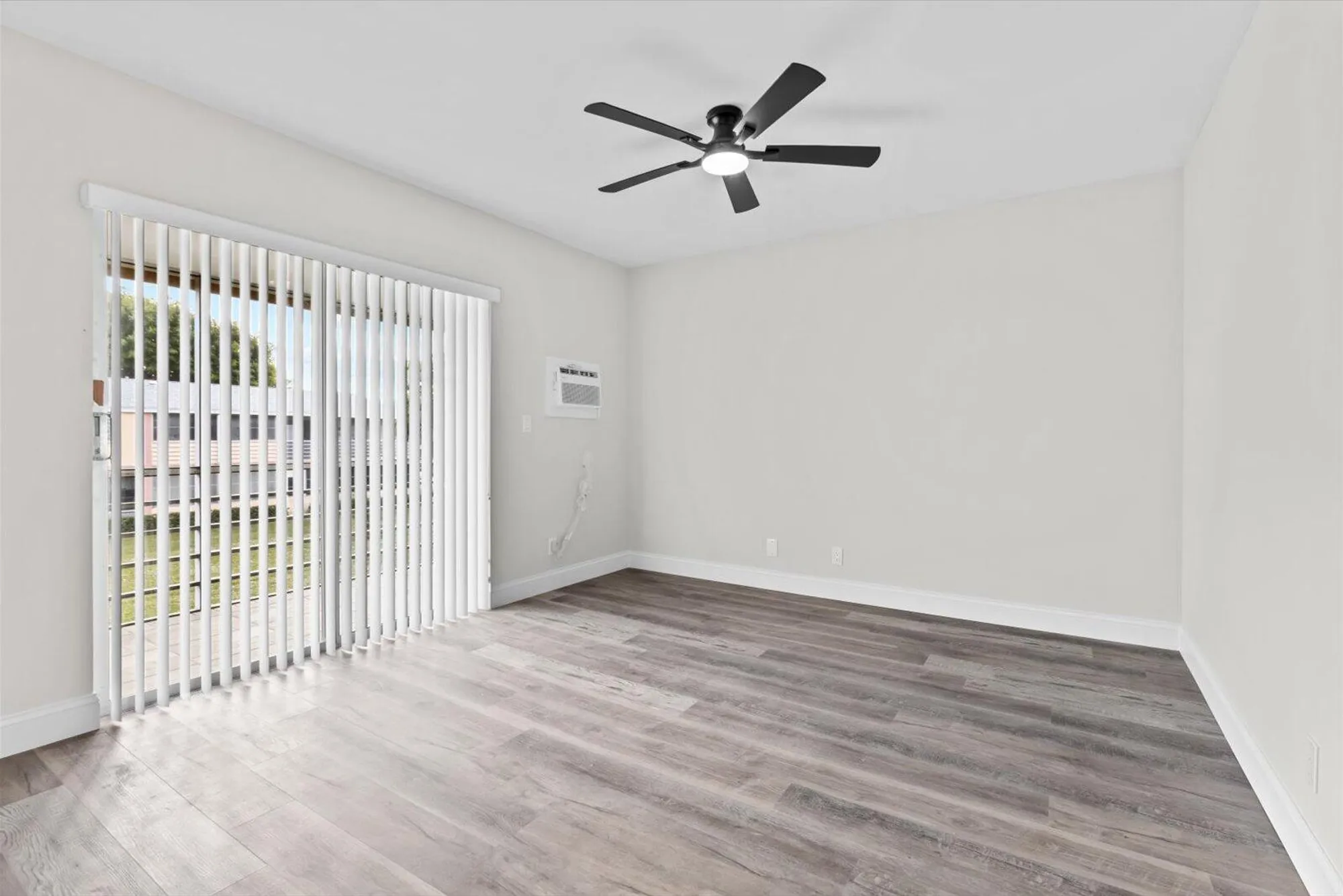 Property Slideshow image 10 of 23 | 17 andover a, West Palm Beach, FL, 33417
