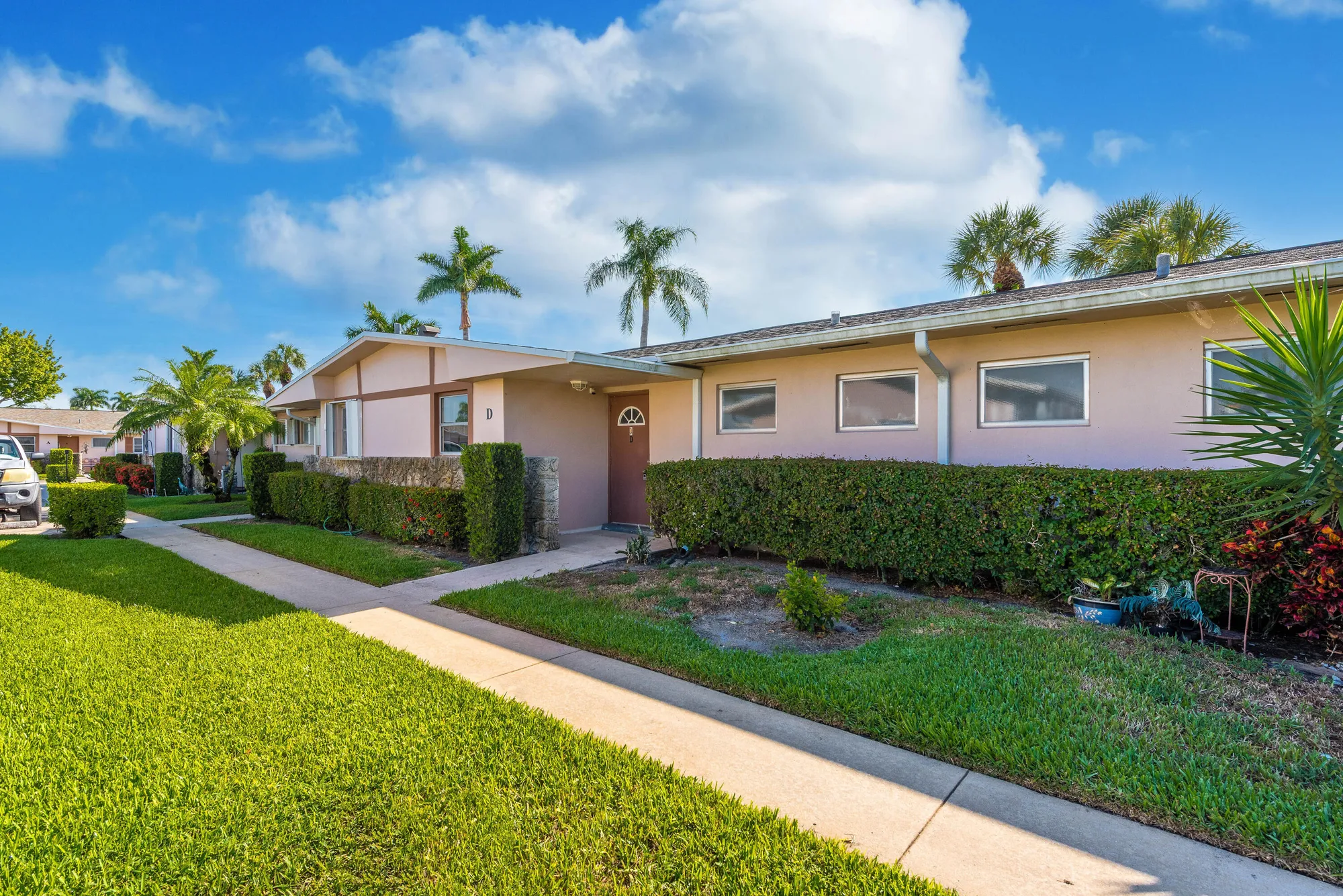 Property Slideshow image 15 of 28 | 2739 dudley dr d, West Palm Beach, FL, 33415