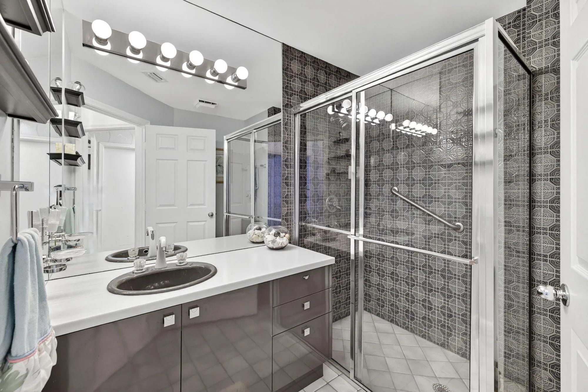 Property Slideshow image 37 of 56 | 6185 greenspointe dr, Boynton Beach, FL, 33437