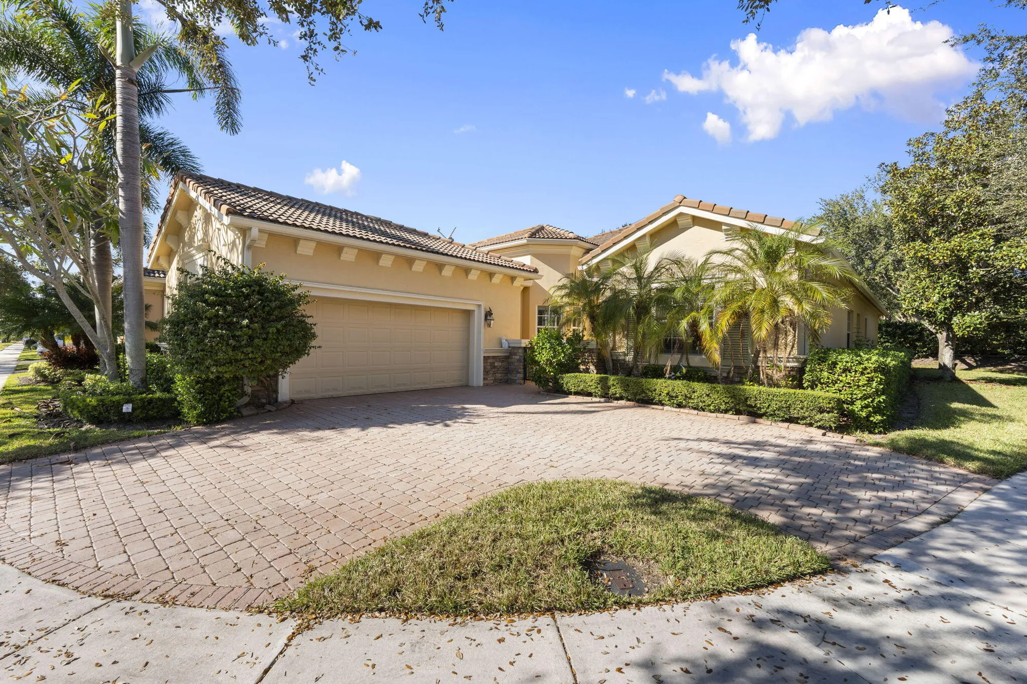 Property Slideshow image 41 of 64 | 9360 sw nuova way, Port Saint Lucie, FL, 34986