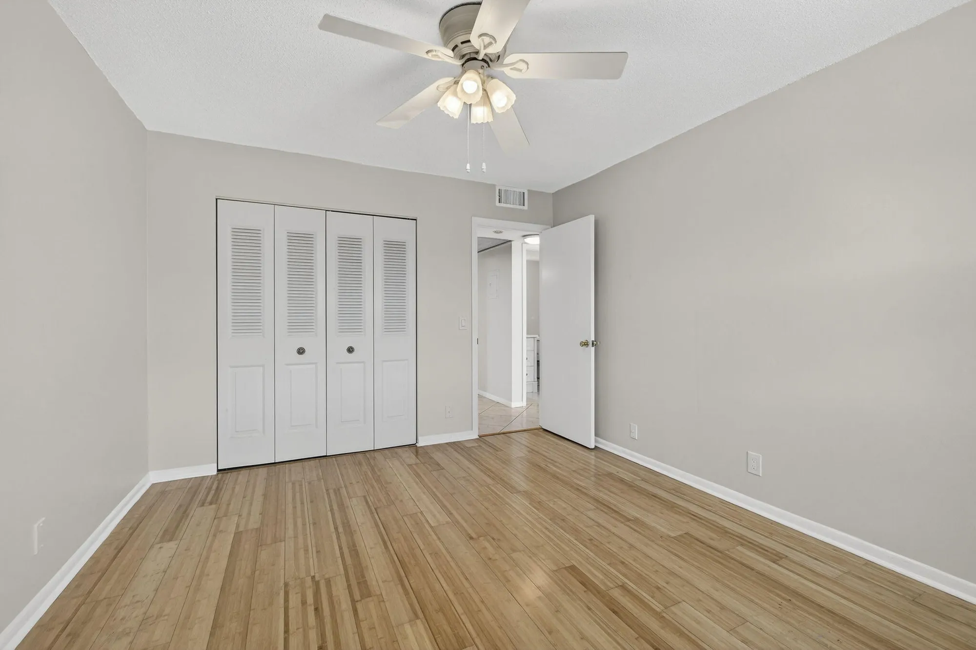 Property Slideshow image 13 of 39 | 149 hastings i, West Palm Beach, FL, 33417