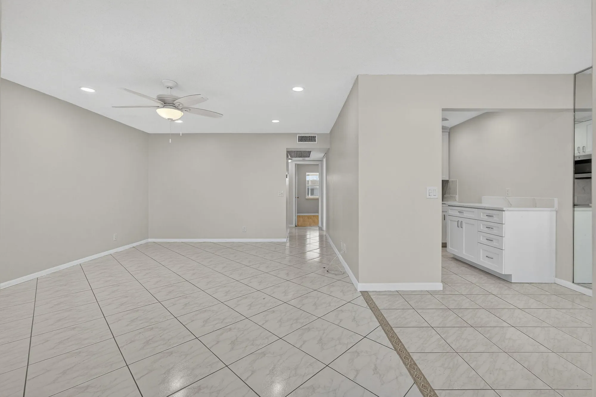 Property Slideshow image 6 of 39 | 149 hastings i, West Palm Beach, FL, 33417