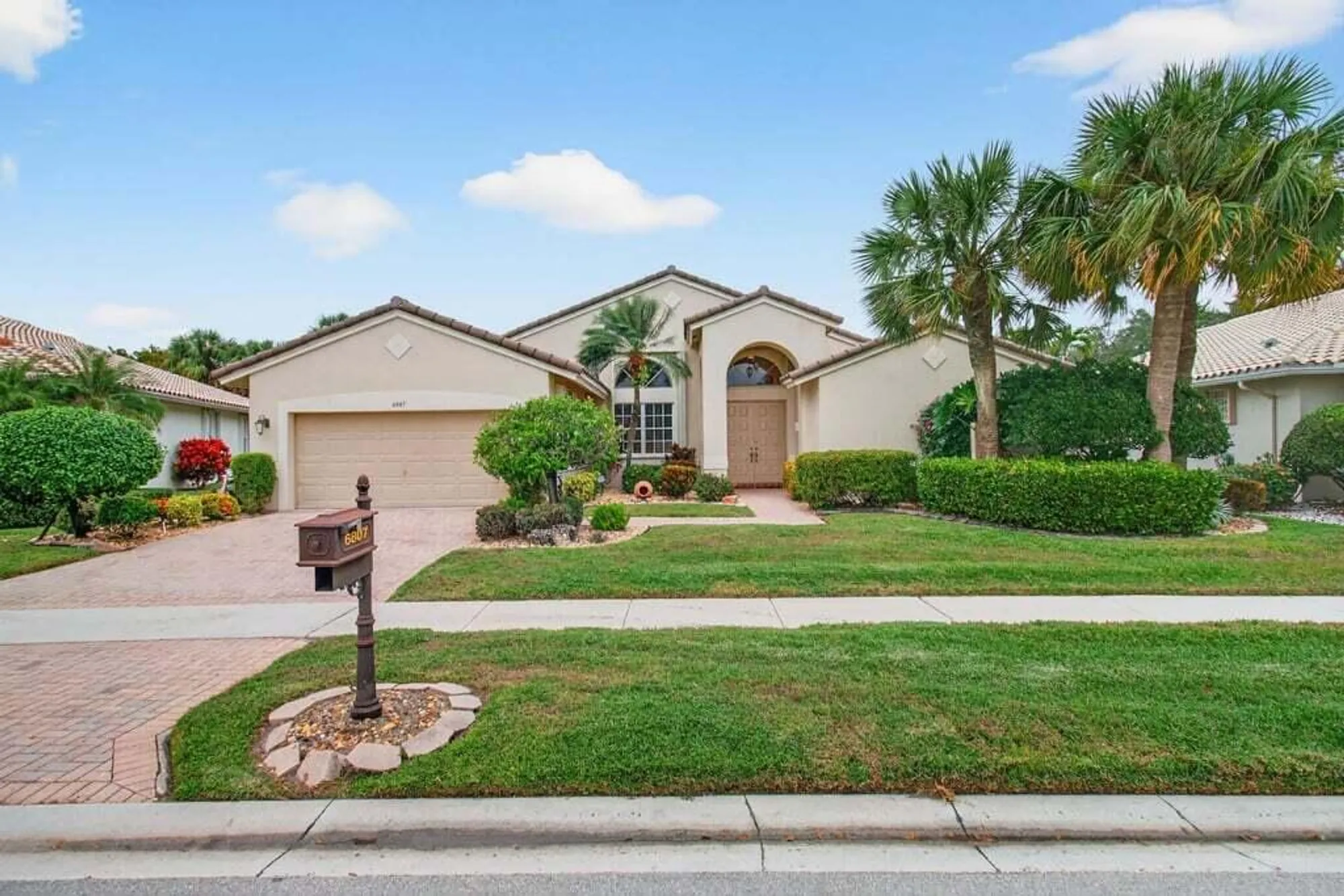 Property Slideshow image 2 of 59 | 6807 w liseron, Boynton Beach, FL, 33437