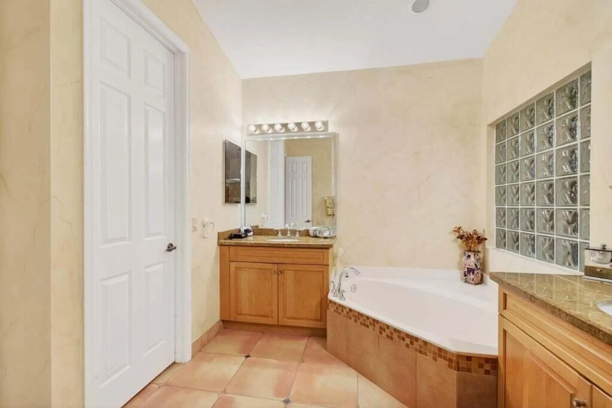 Property Slideshow image 22 of 59 | 6807 w liseron, Boynton Beach, FL, 33437