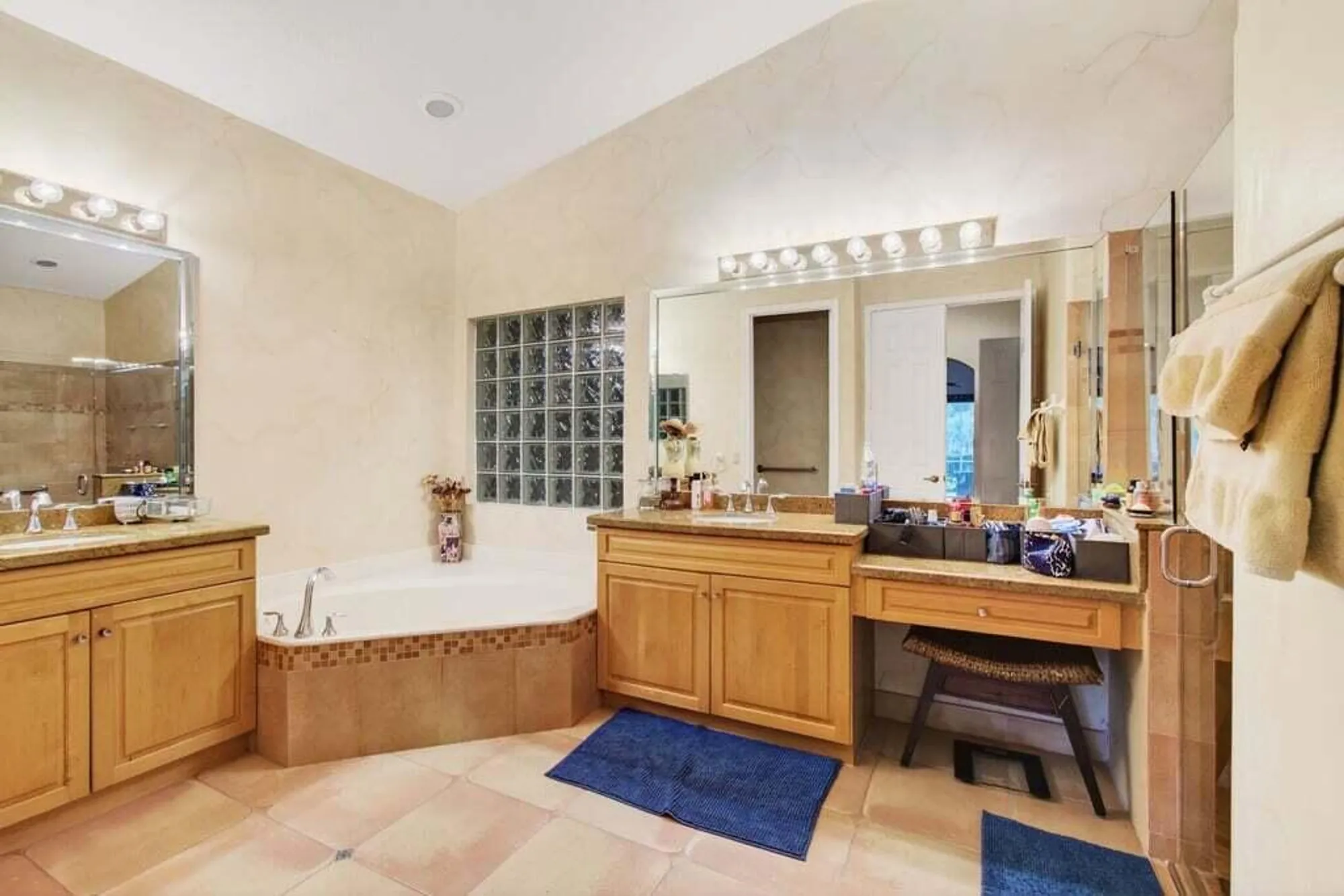 Property Slideshow image 21 of 59 | 6807 w liseron, Boynton Beach, FL, 33437