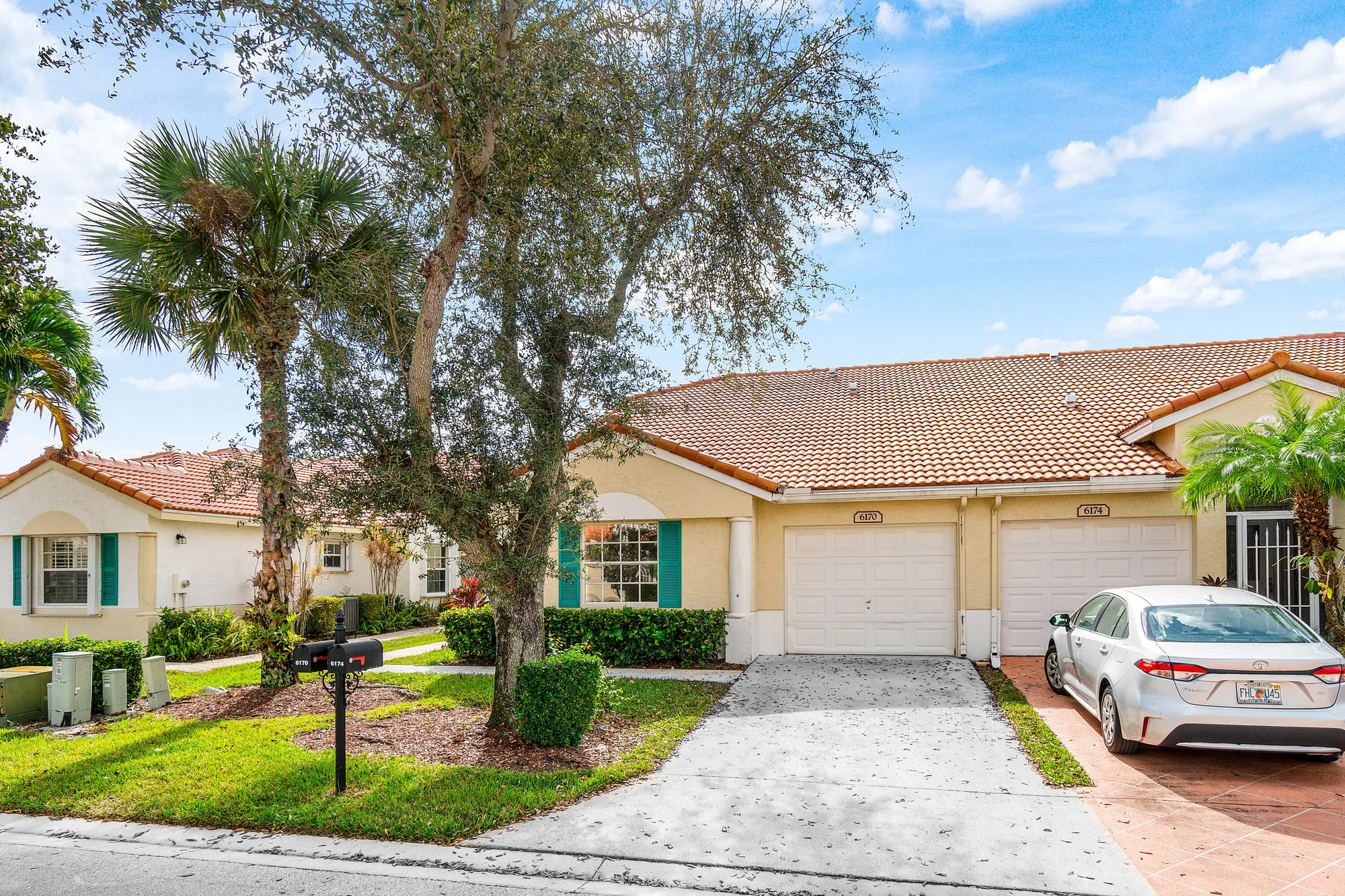 Property Slideshow image 44 of 46 | 6170 lake hibiscus dr, Delray Beach, FL, 33484