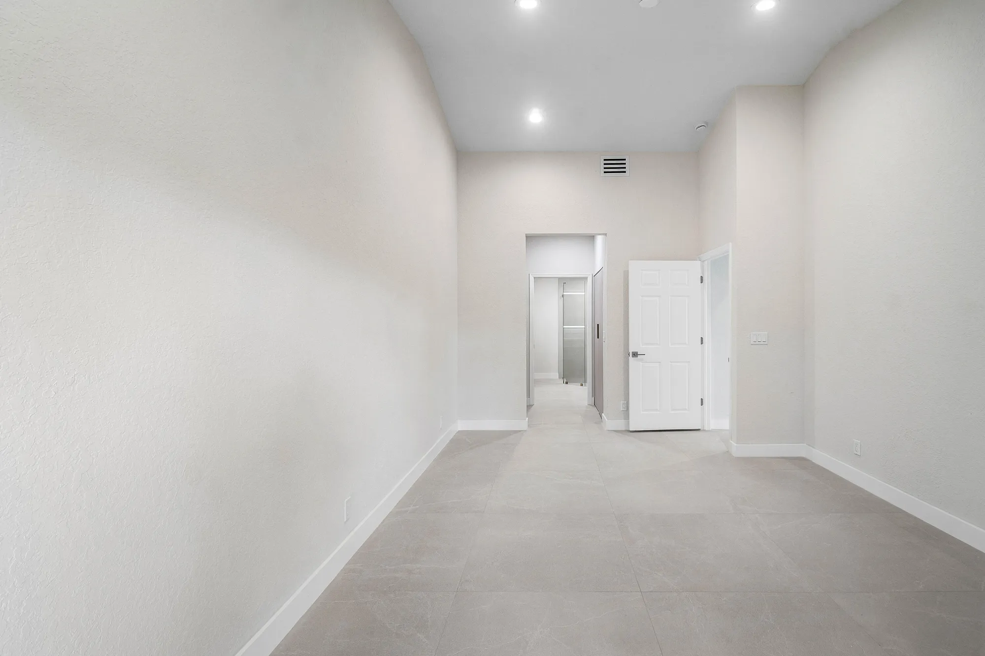 Property Slideshow image 27 of 46 | 6170 lake hibiscus dr, Delray Beach, FL, 33484