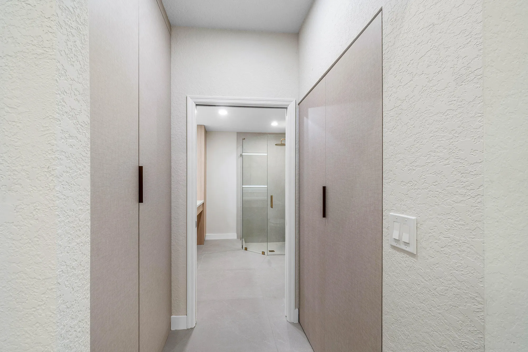 Property Slideshow image 10 of 46 | 6170 lake hibiscus dr, Delray Beach, FL, 33484