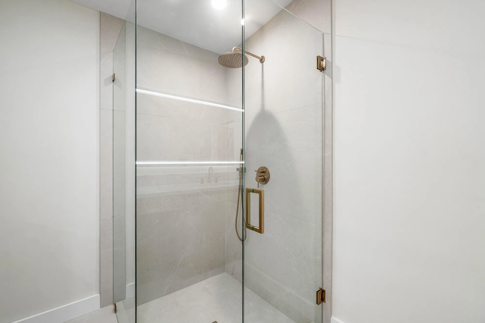 Property Slideshow image 13 of 46 | 6170 lake hibiscus dr, Delray Beach, FL, 33484