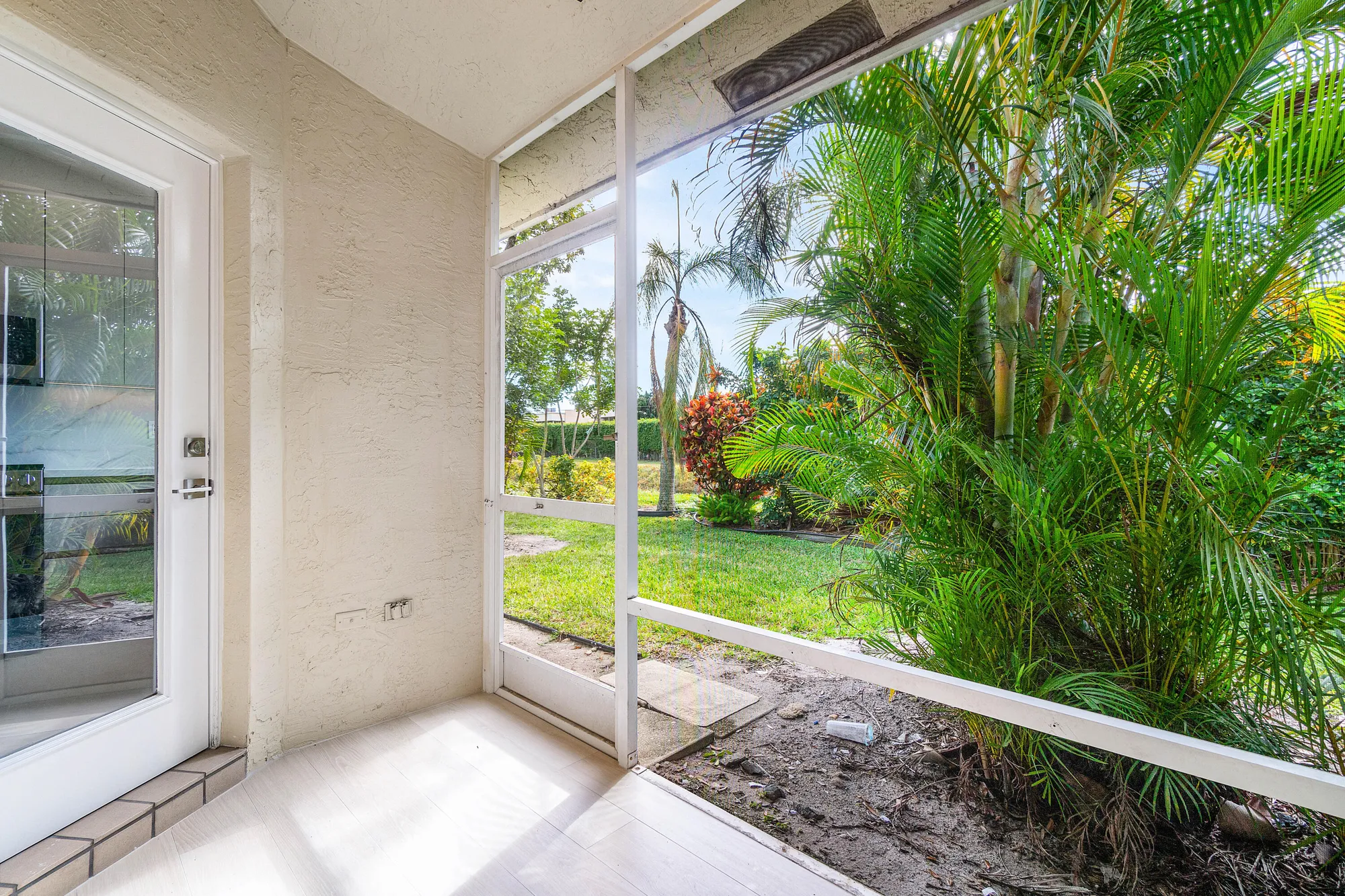 Property Slideshow image 35 of 46 | 6170 lake hibiscus dr, Delray Beach, FL, 33484