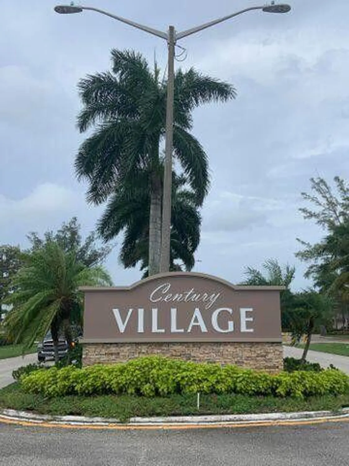 Property Slideshow image 55 of 60 | 116 canterbury e unit e, West Palm Beach, FL, 33417