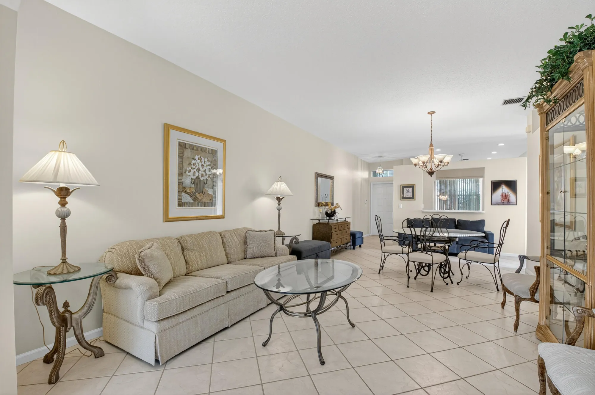 Property Slideshow image 14 of 64 | 10612 royal caribbean cir, Boynton Beach, FL, 33437