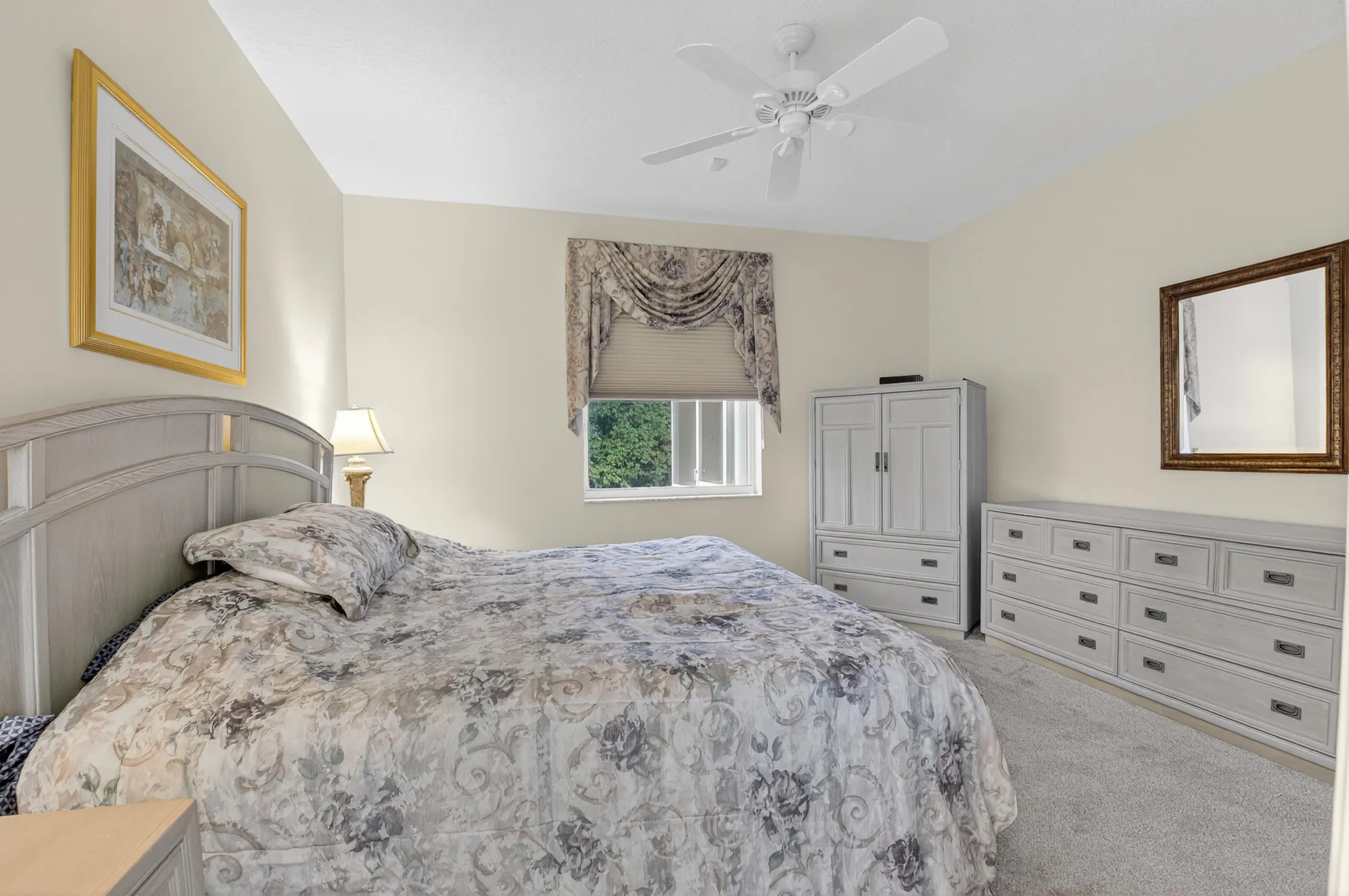 Property Slideshow image 23 of 64 | 10612 royal caribbean cir, Boynton Beach, FL, 33437