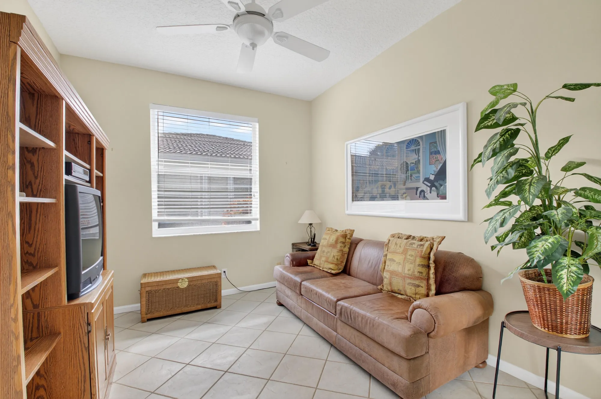 Property Slideshow image 28 of 64 | 10612 royal caribbean cir, Boynton Beach, FL, 33437