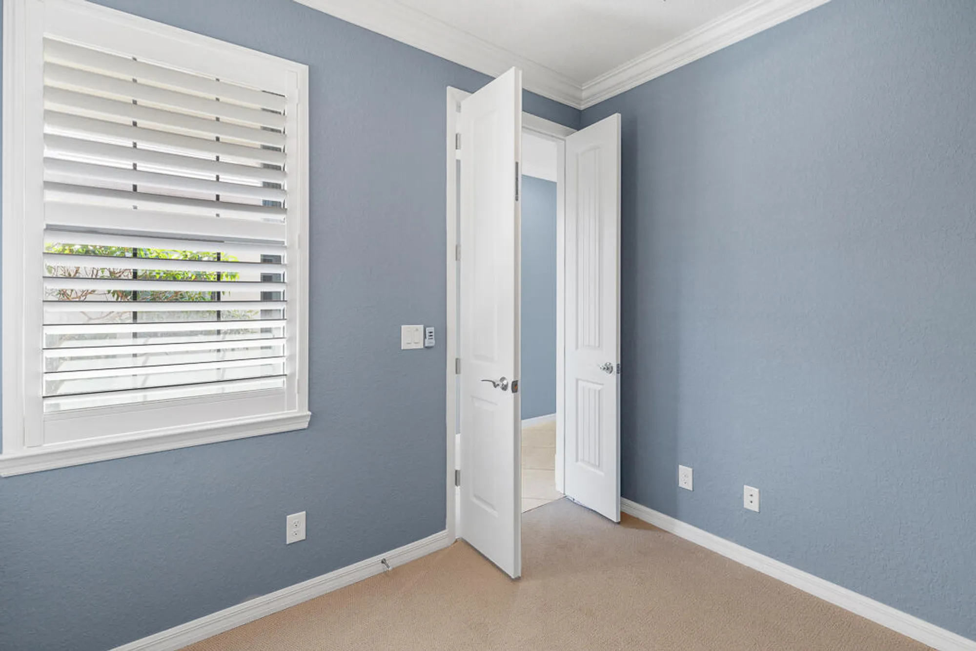 Property Slideshow image 24 of 84 | 568 se monet dr, Port Saint Lucie, FL, 34984