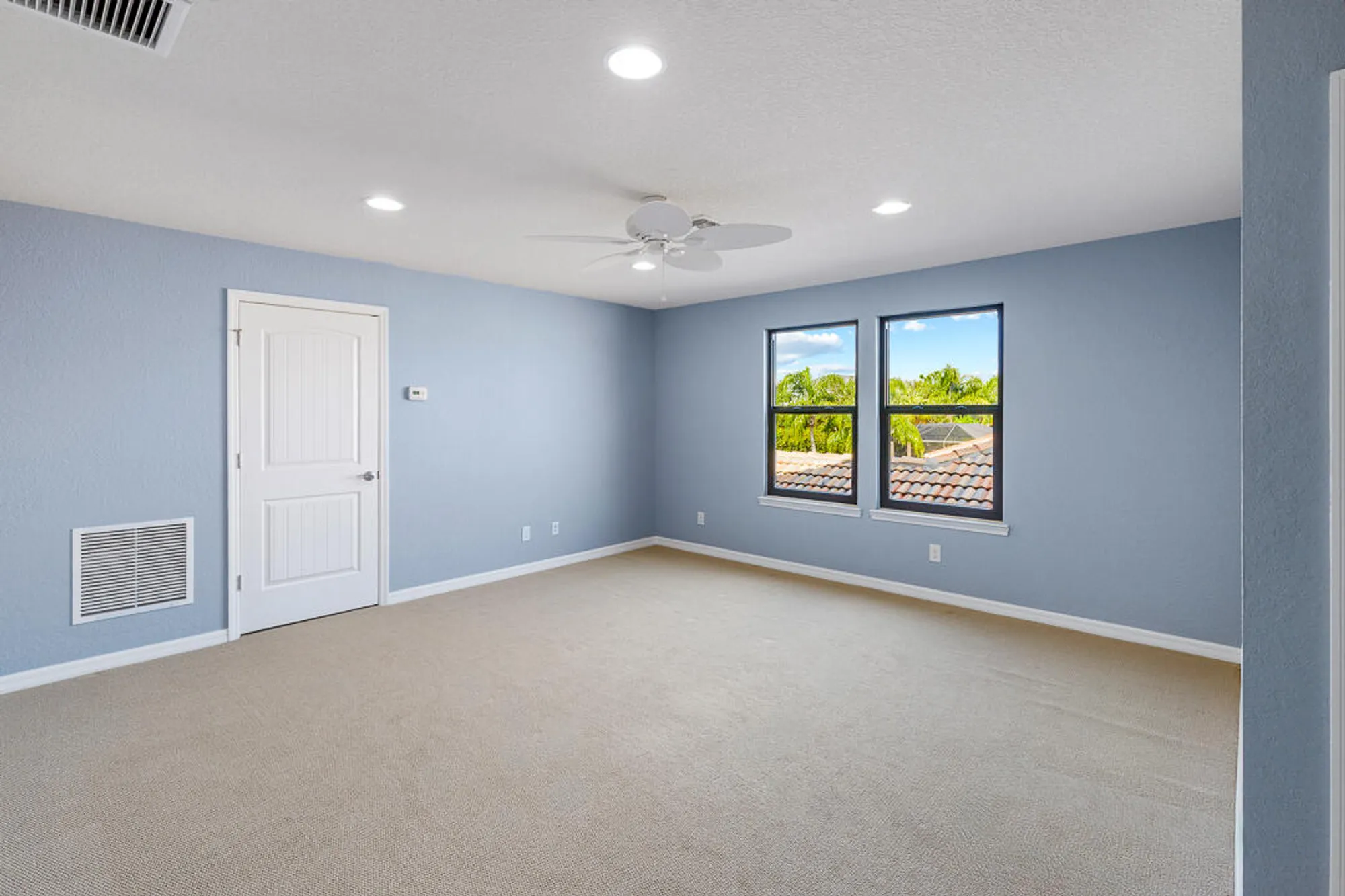 Property Slideshow image 35 of 84 | 568 se monet dr, Port Saint Lucie, FL, 34984