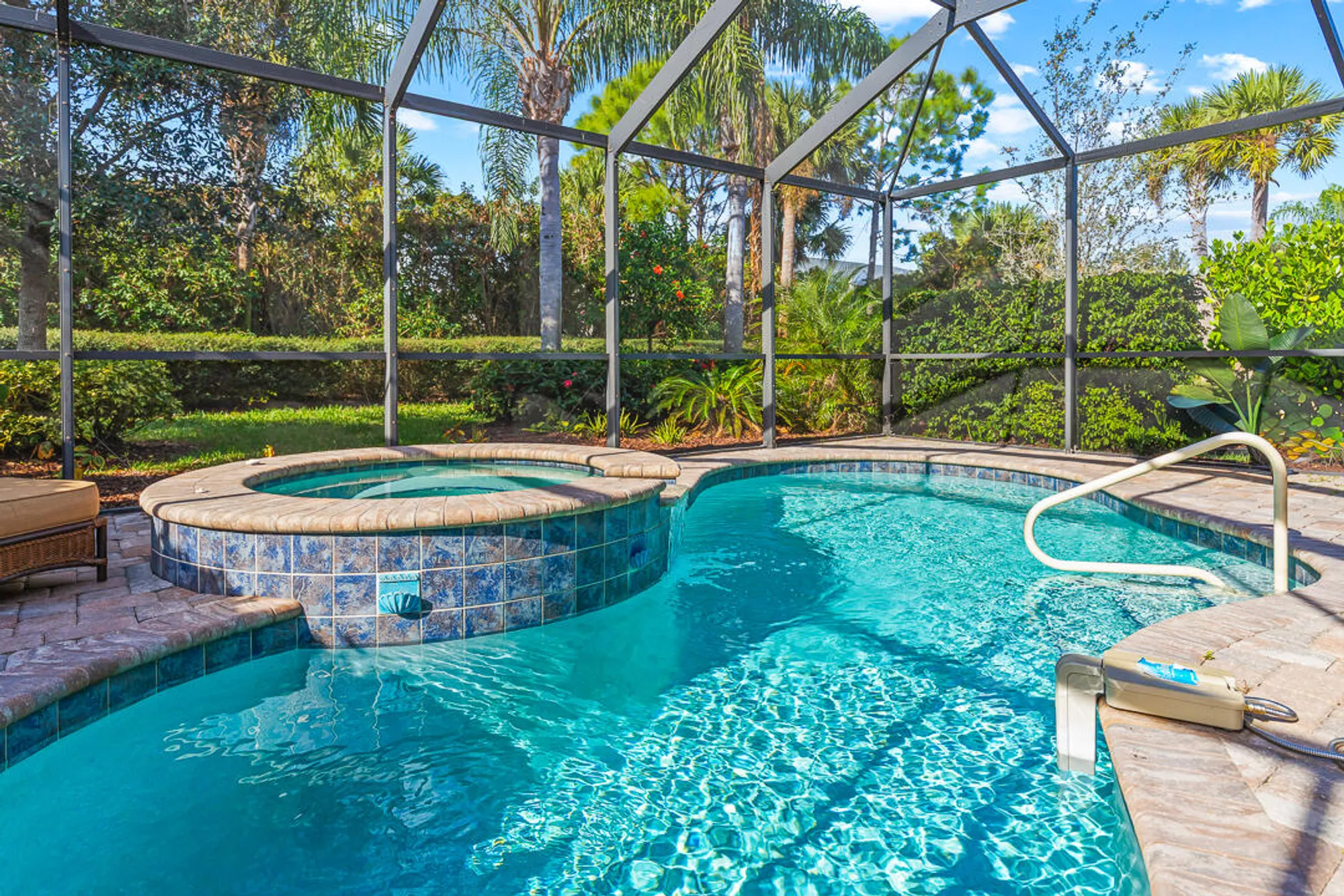 Property Slideshow image 16 of 84 | 568 se monet dr, Port Saint Lucie, FL, 34984