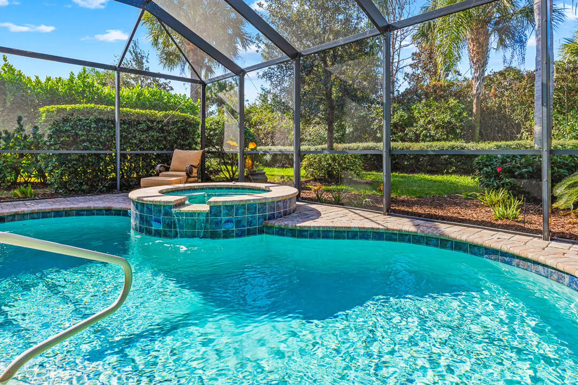 Property Slideshow image 15 of 84 | 568 se monet dr, Port Saint Lucie, FL, 34984