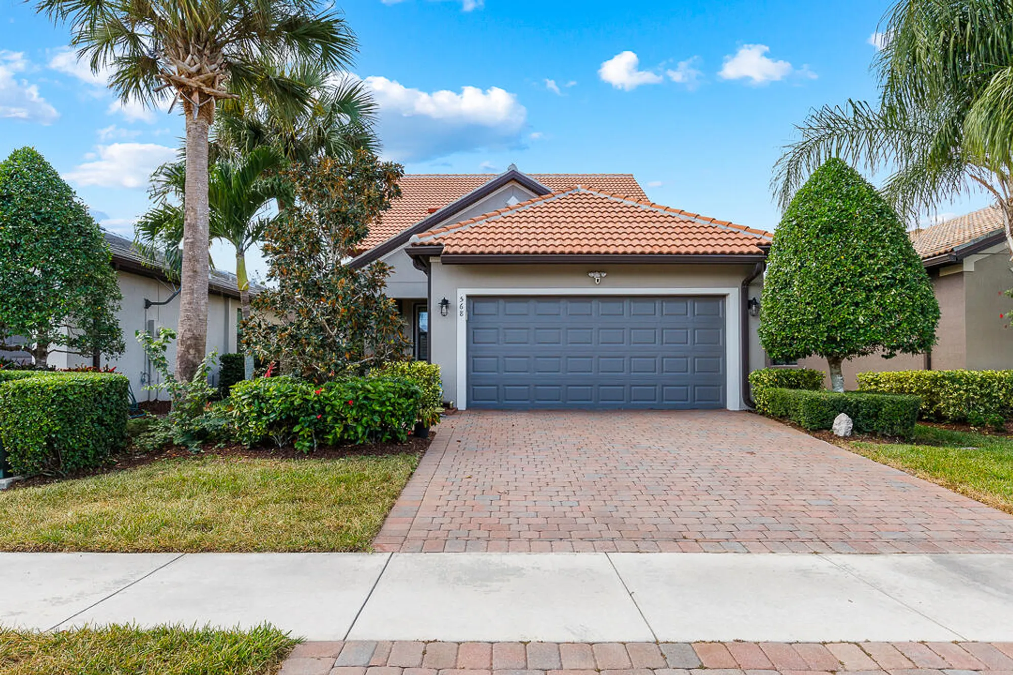 Property Slideshow image 40 of 84 | 568 se monet dr, Port Saint Lucie, FL, 34984