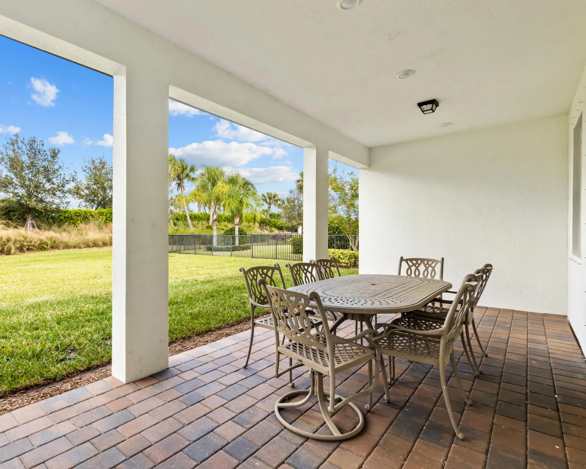 Property Slideshow image 25 of 27 | 4658 pratt cir, Vero Beach, FL, 32967