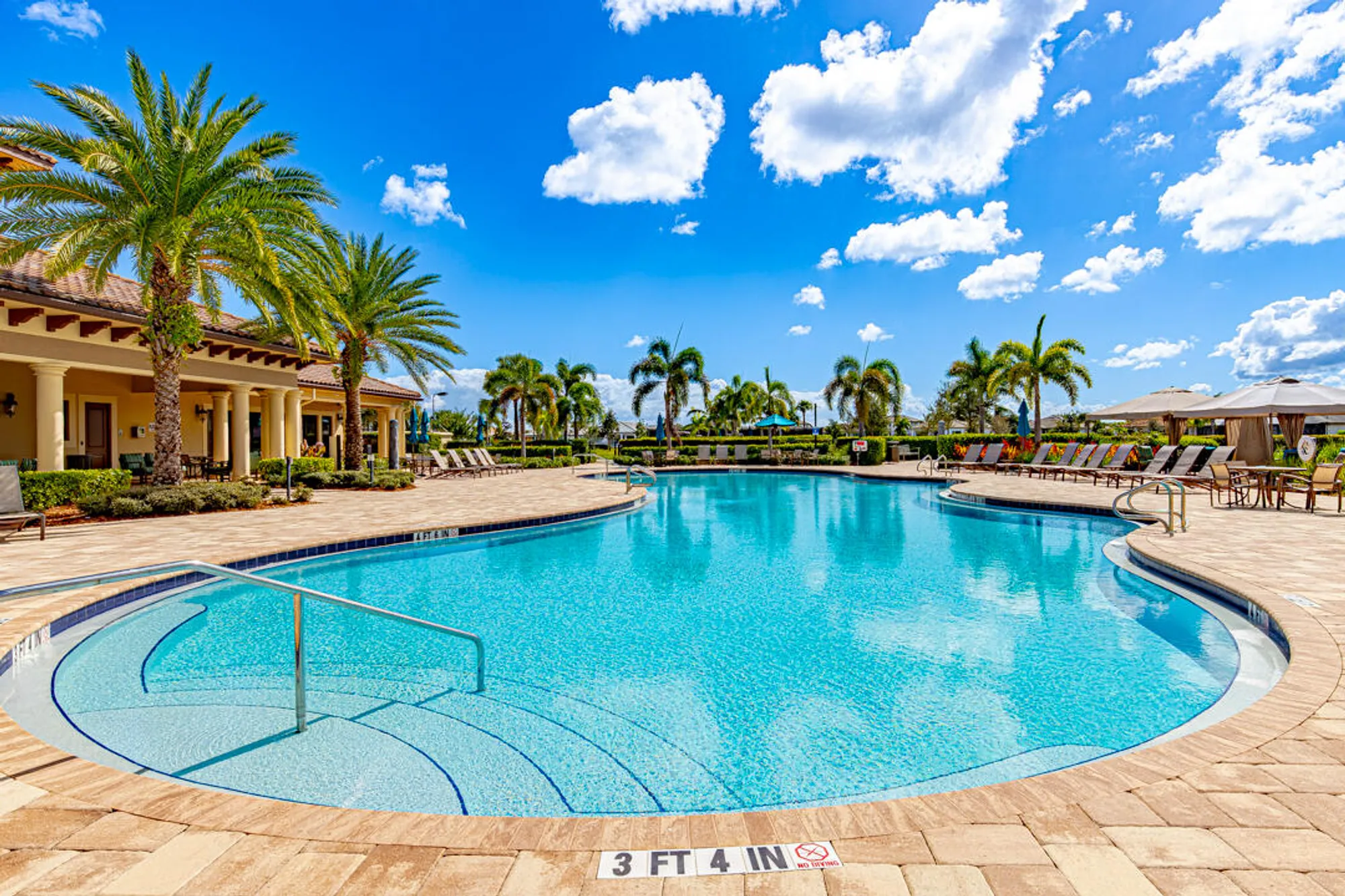 Property Slideshow image 59 of 84 | 568 se monet dr, Port Saint Lucie, FL, 34984