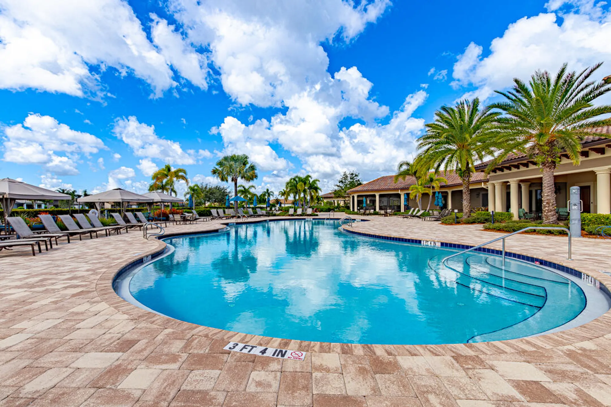 Property Slideshow image 57 of 84 | 568 se monet dr, Port Saint Lucie, FL, 34984