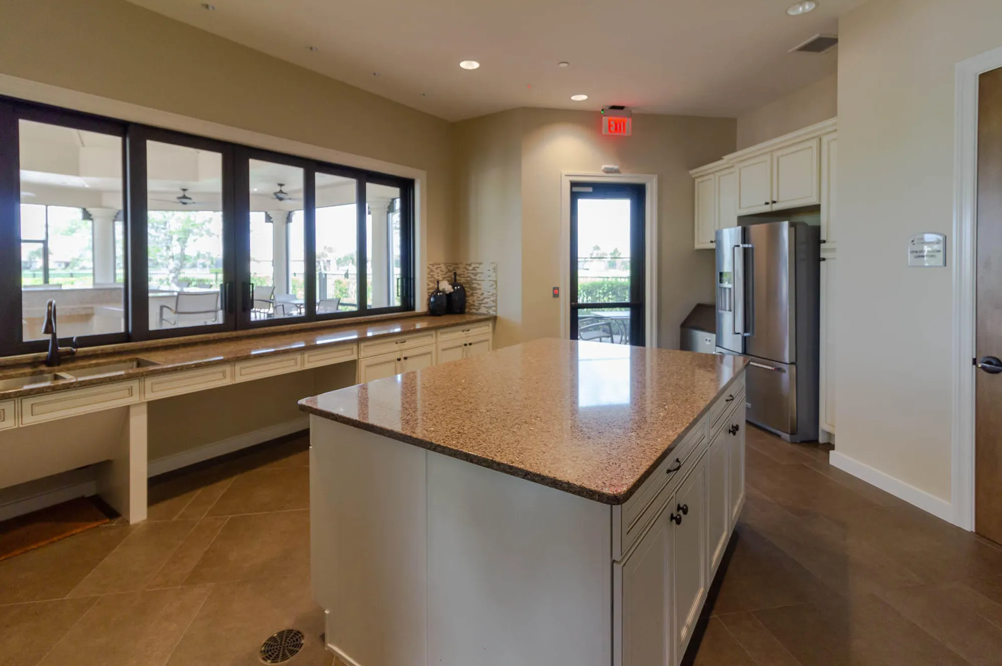Property Slideshow image 56 of 84 | 568 se monet dr, Port Saint Lucie, FL, 34984
