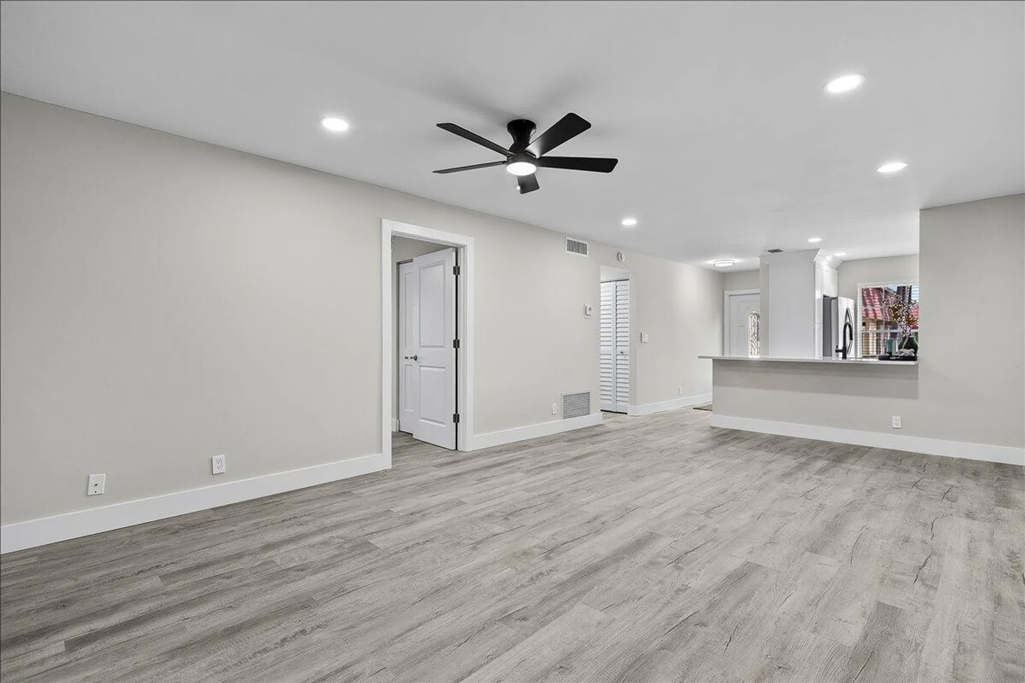 Property Slideshow image 22 of 41 | 769 nantucket cir, Lake Worth, FL, 33467