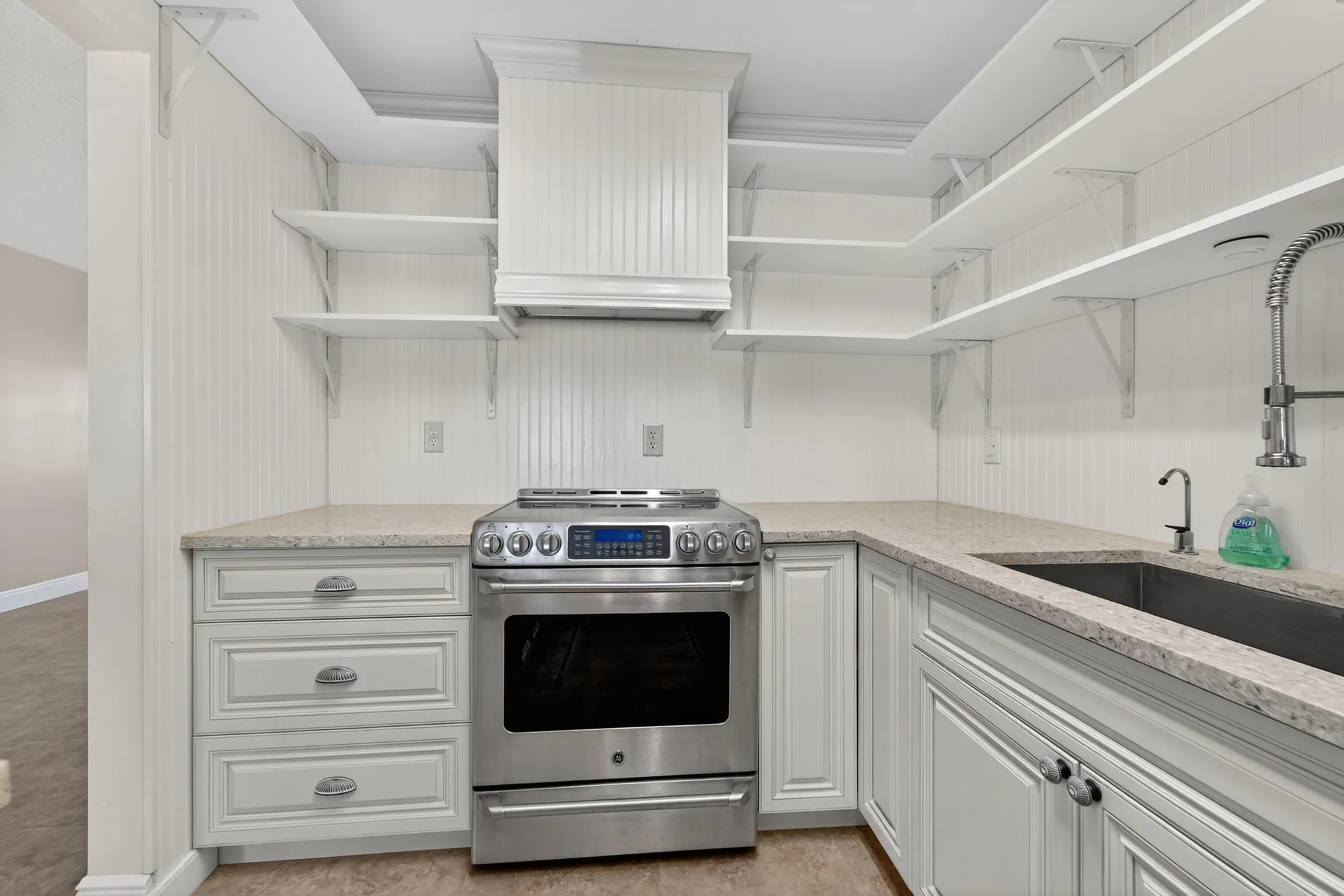 Property Slideshow image 16 of 38 | 1708 sw 21st st, Boynton Beach, FL, 33426