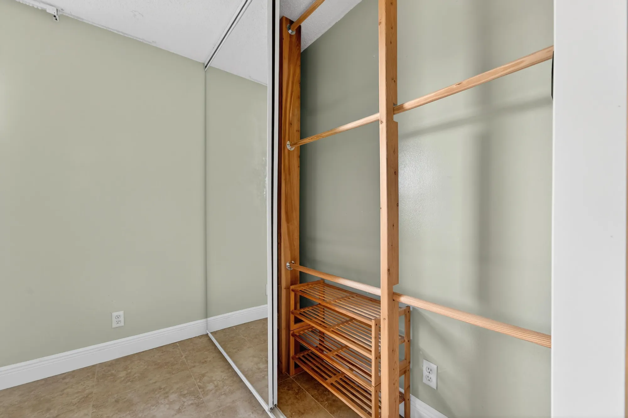 Property Slideshow image 25 of 38 | 1708 sw 21st st, Boynton Beach, FL, 33426