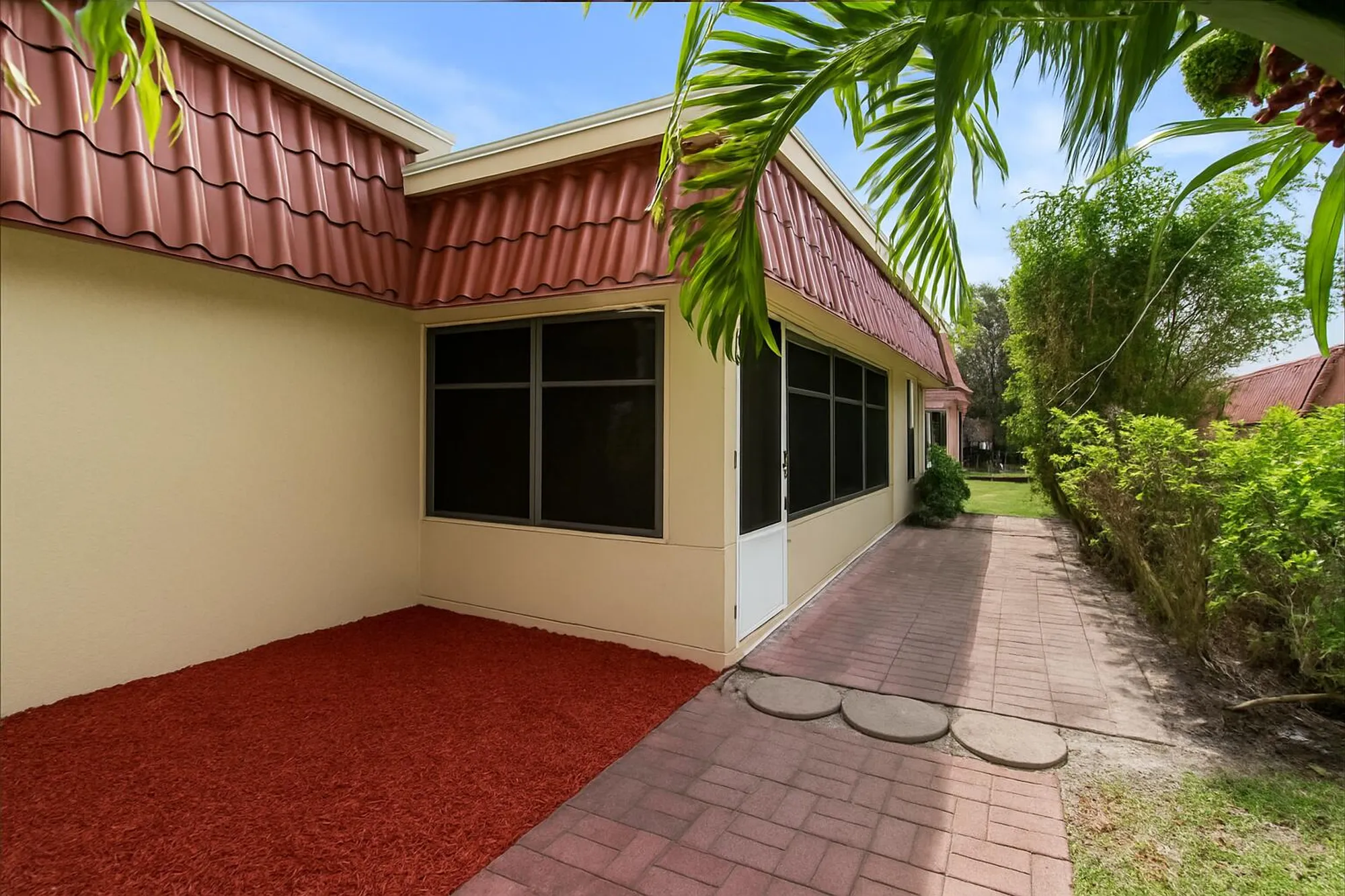 Property Slideshow image 16 of 41 | 769 nantucket cir, Lake Worth, FL, 33467