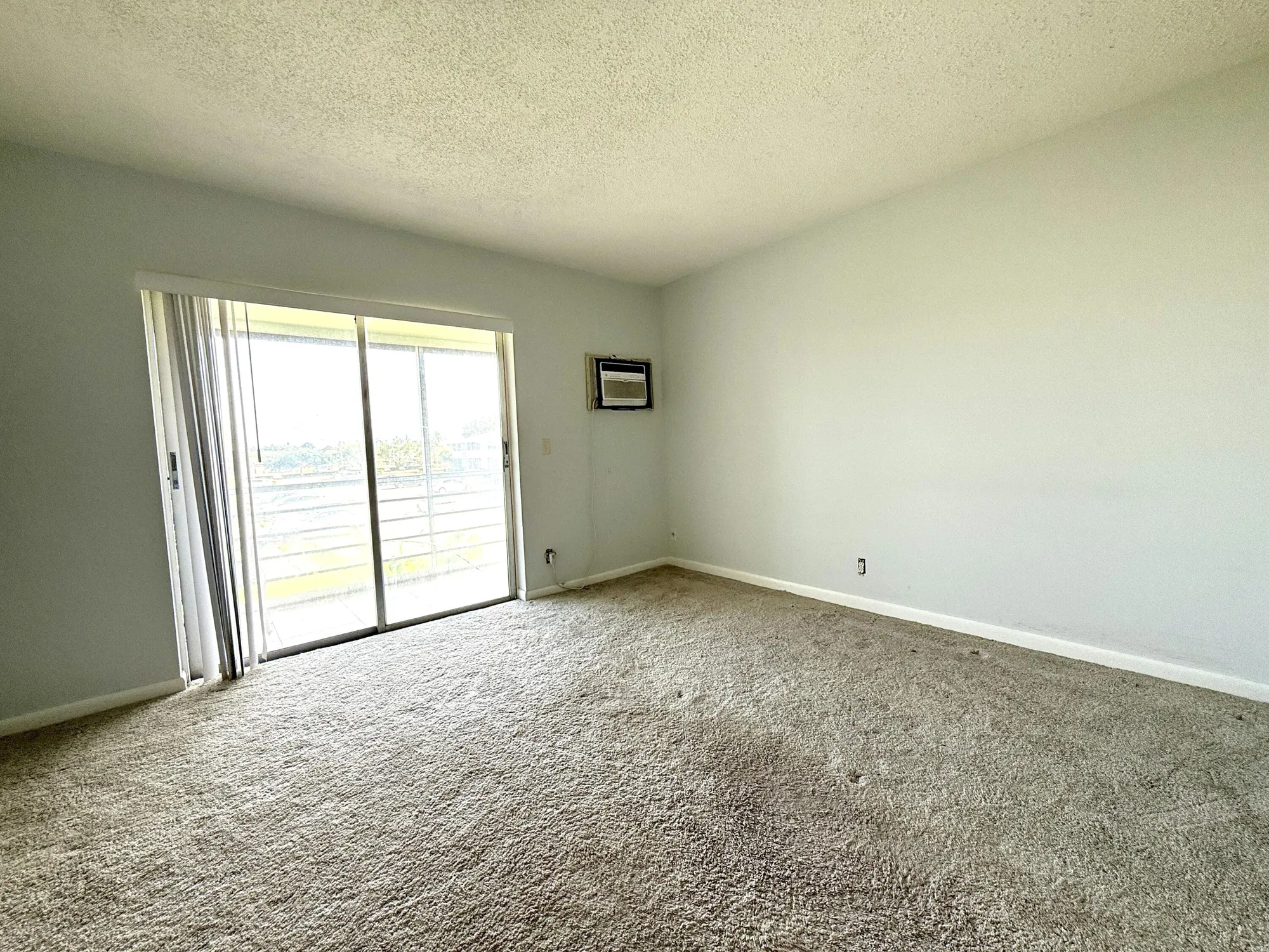 Property Slideshow image 6 of 12 | 179 northampton i, West Palm Beach, FL, 33417